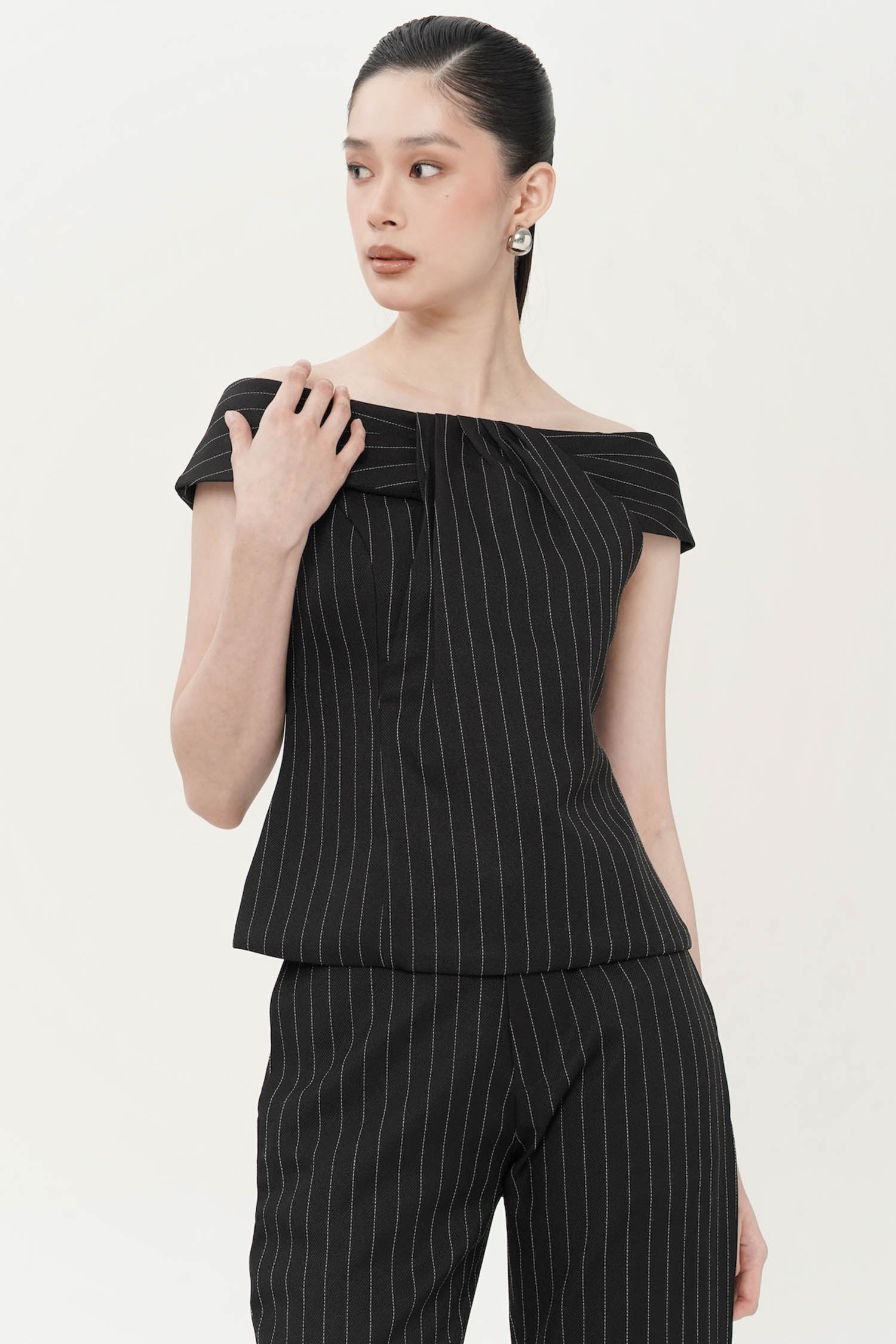 Brunello Off-shoulder Top In Black Stripes