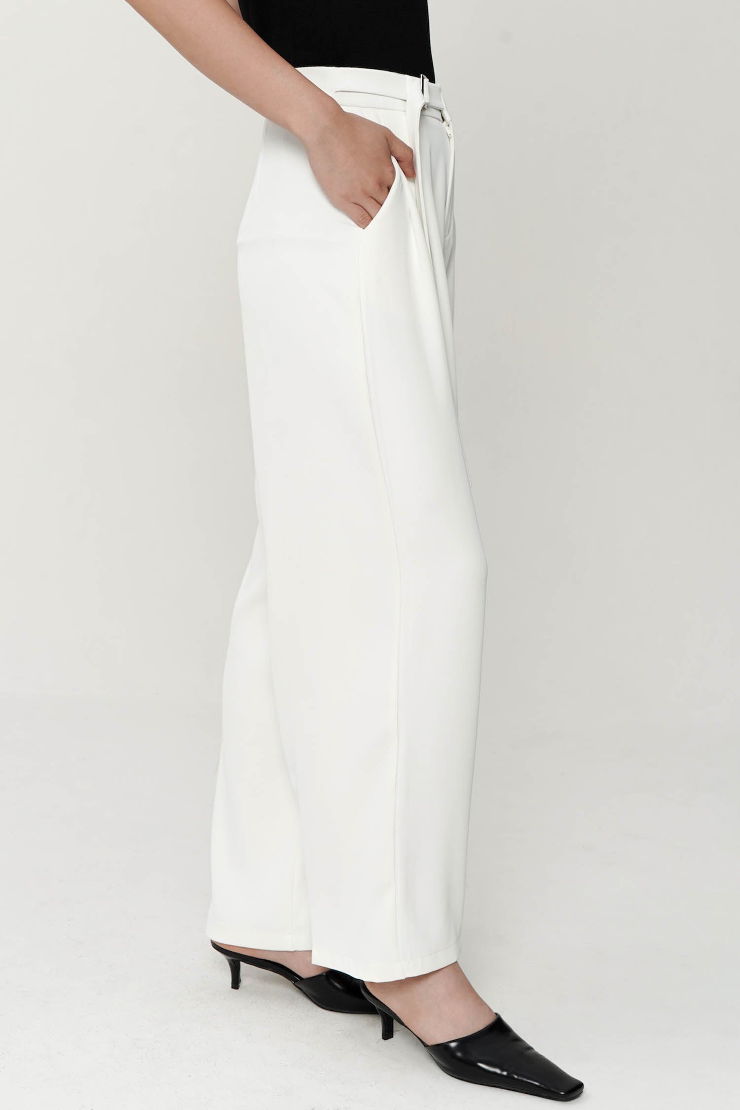 Cassidy Belted Trouser In White