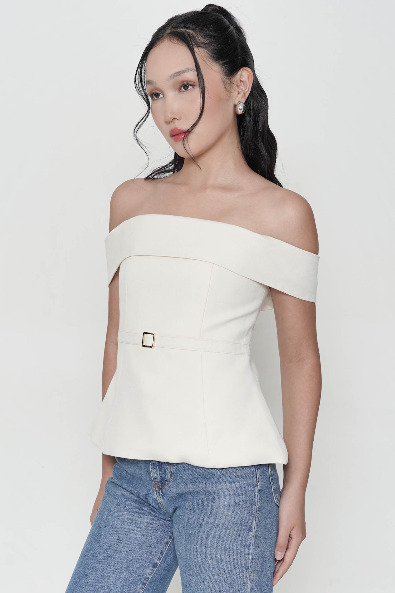 Styx Off-Shoulder Top In Creme