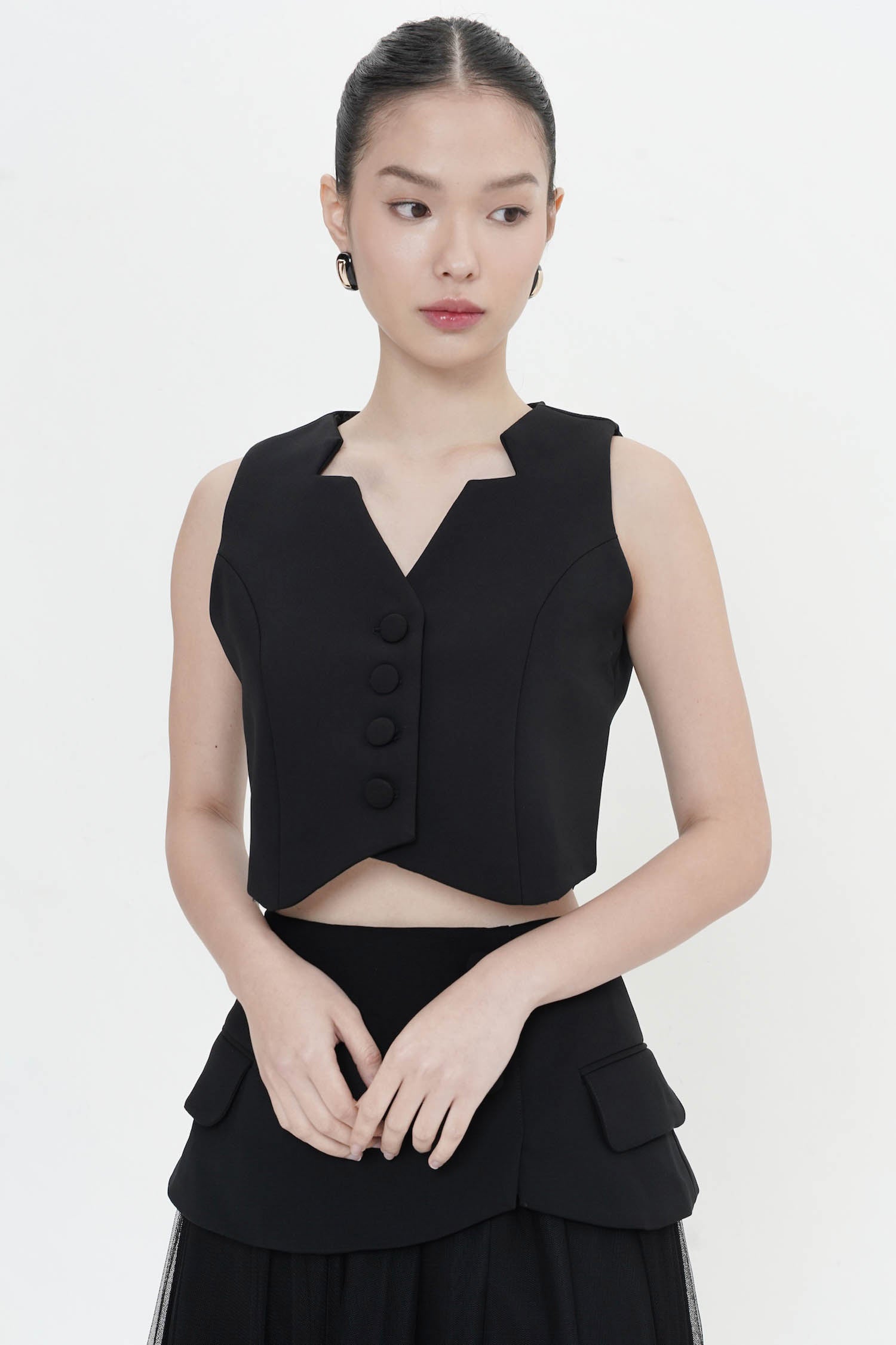 Liftia Vest in Black