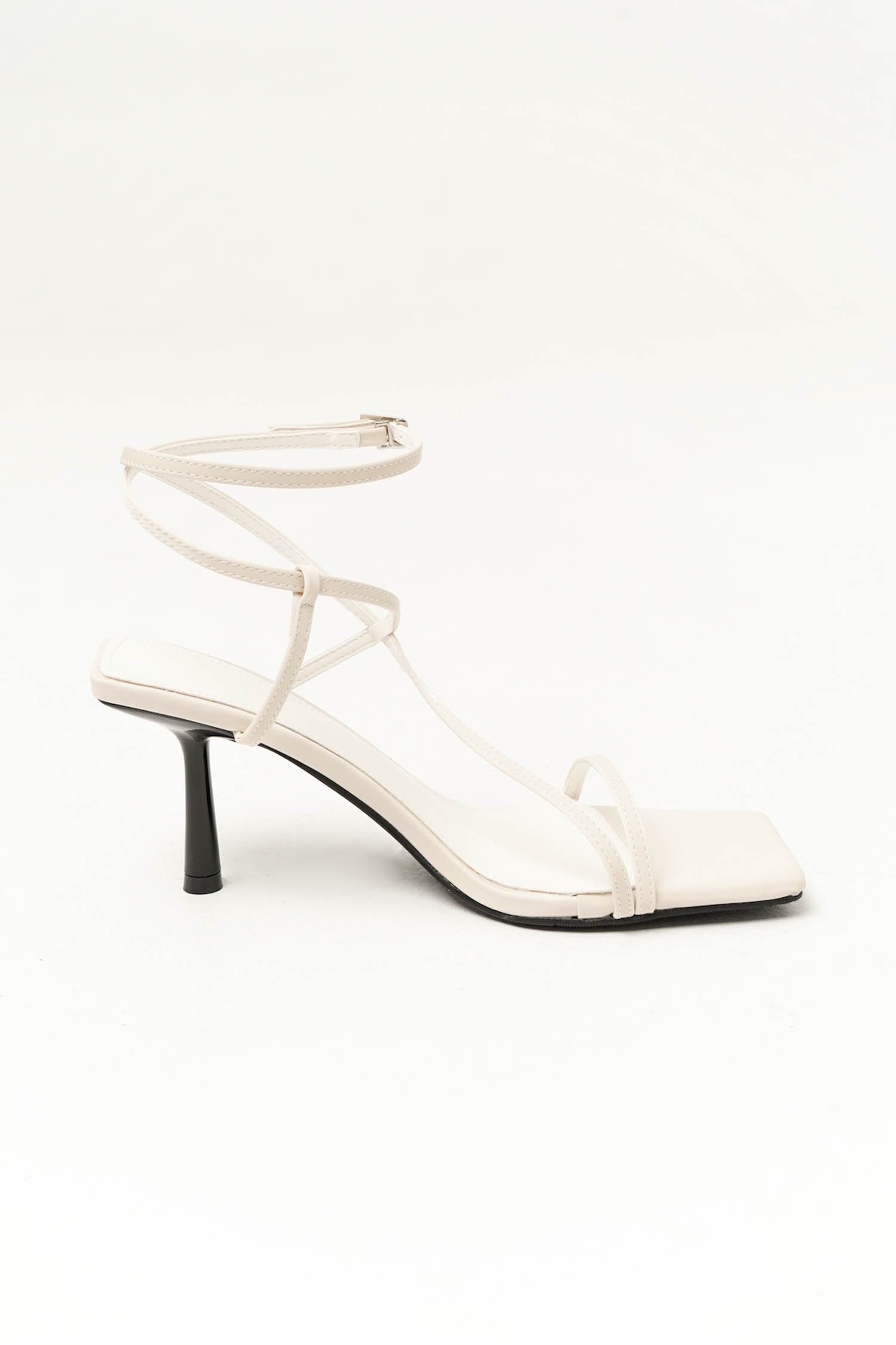 Clove Heeled Sandal In White