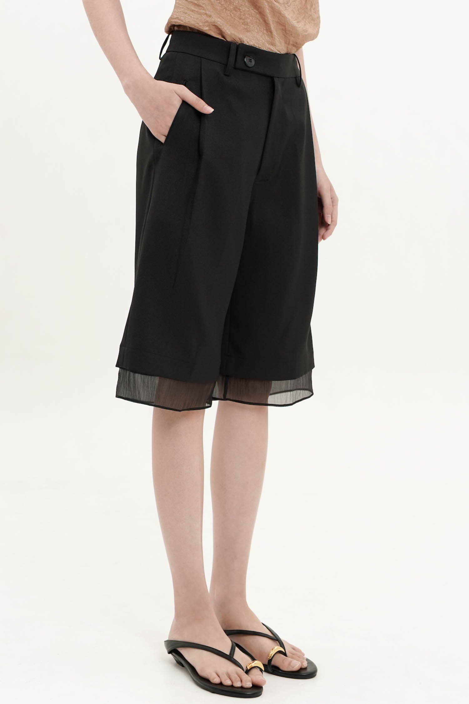 Crete Bermuda Pants In Black