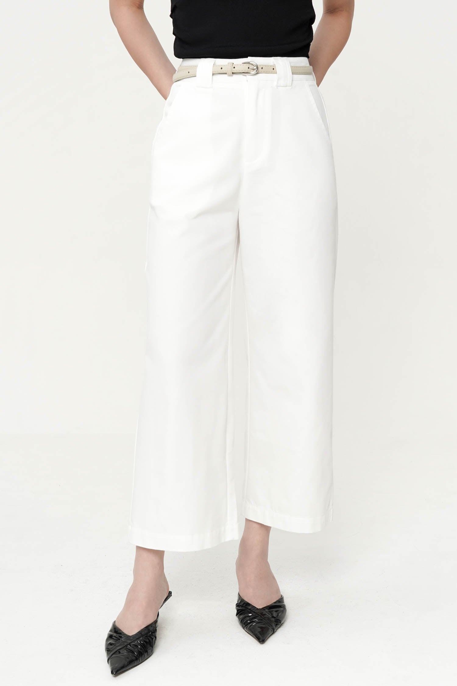 Linnet Belted Trouser In White
