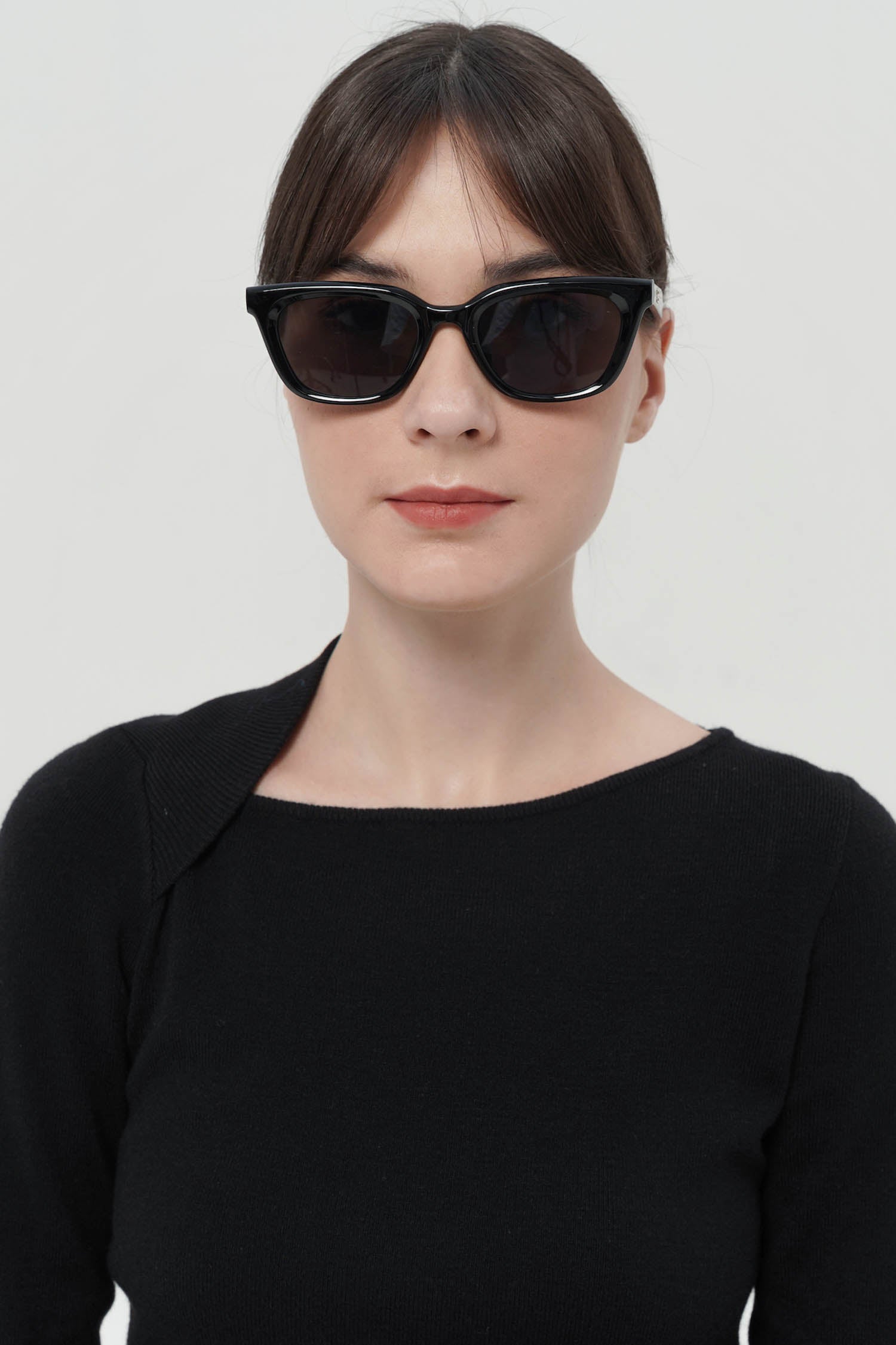 Kamari Sunglasses In Black