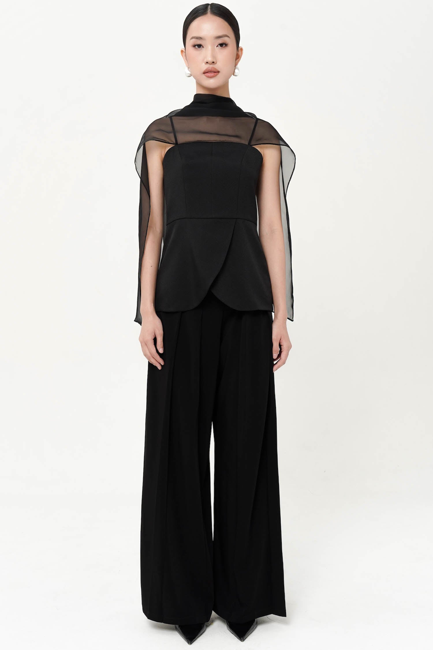 Lume Top In Black