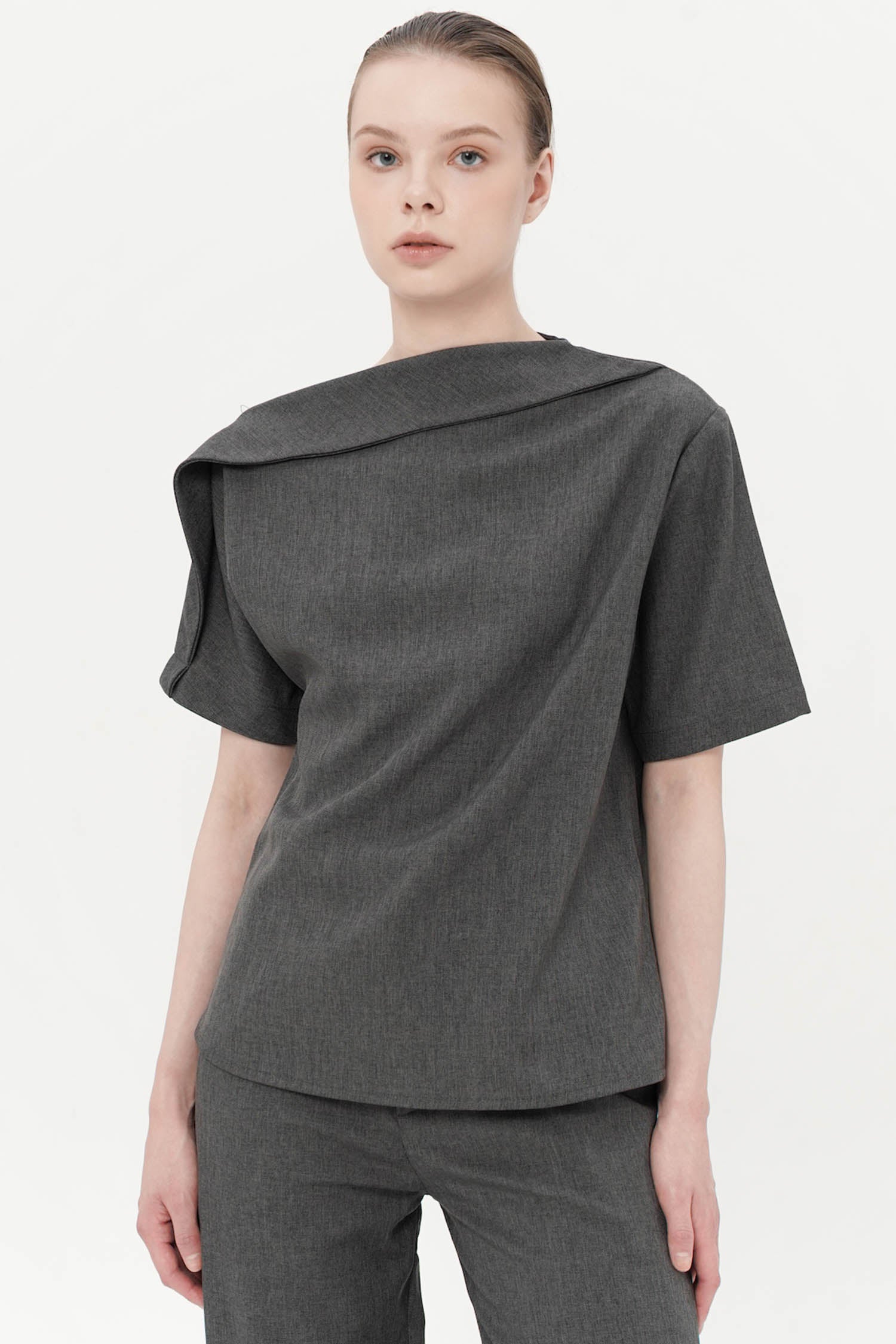 Auden Asymmetrical Blouse In Ash Grey