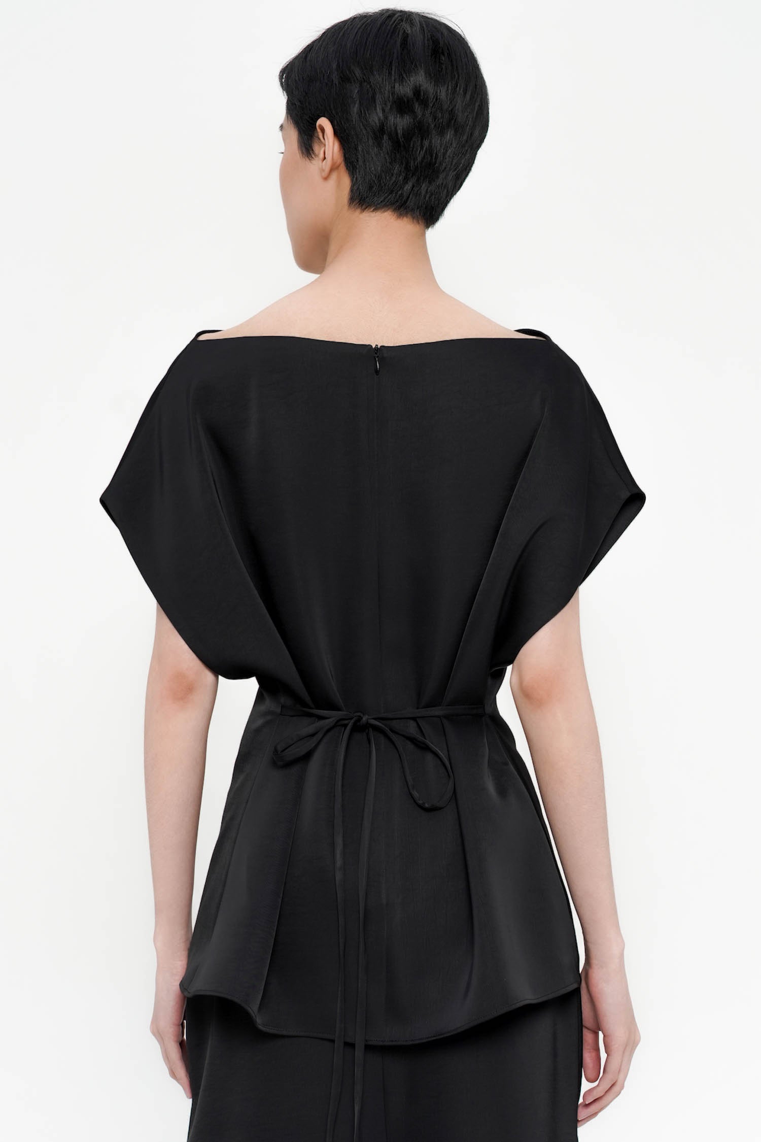 Thalina Blouse In Black