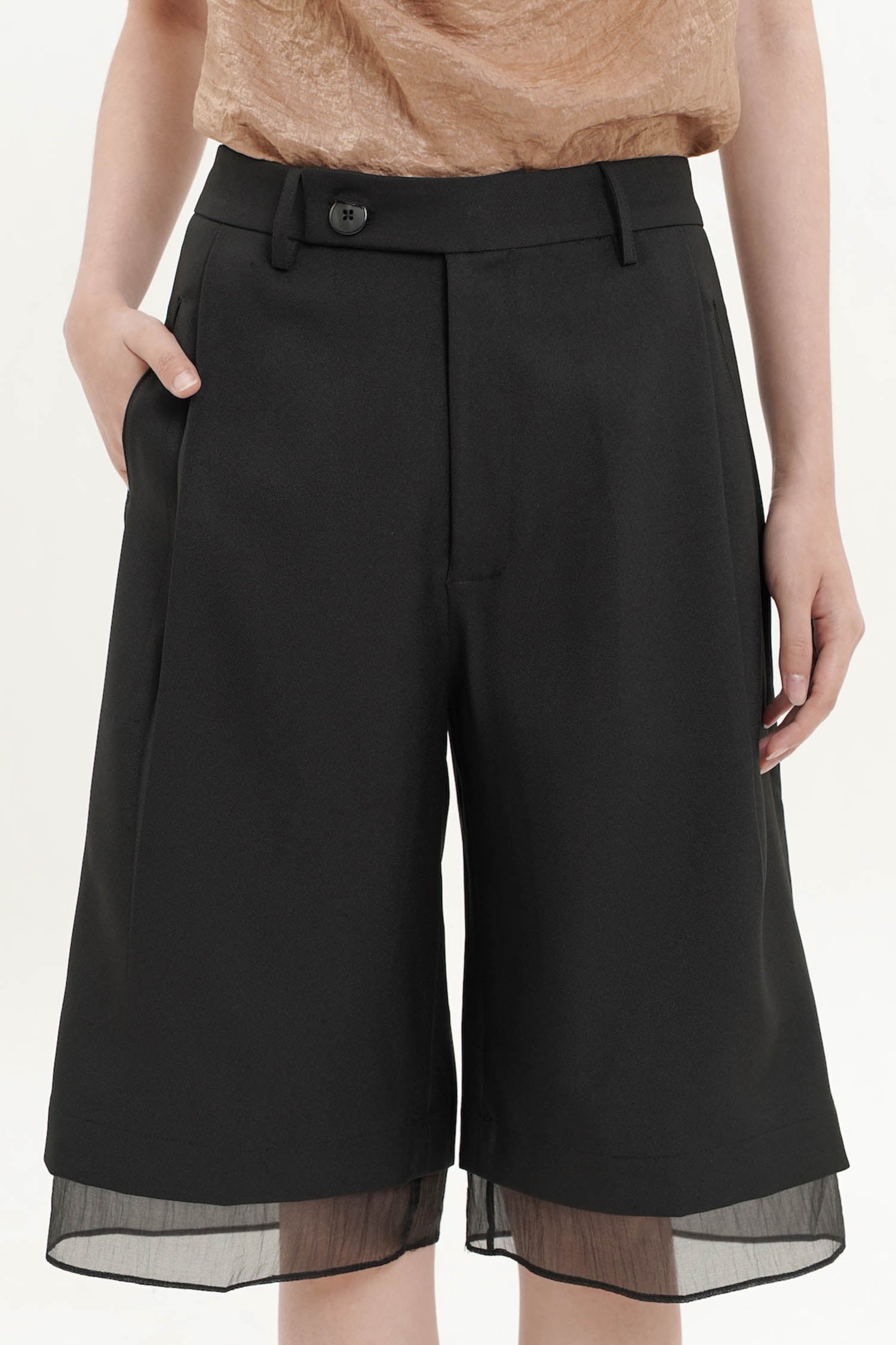 Crete Bermuda Pants In Black