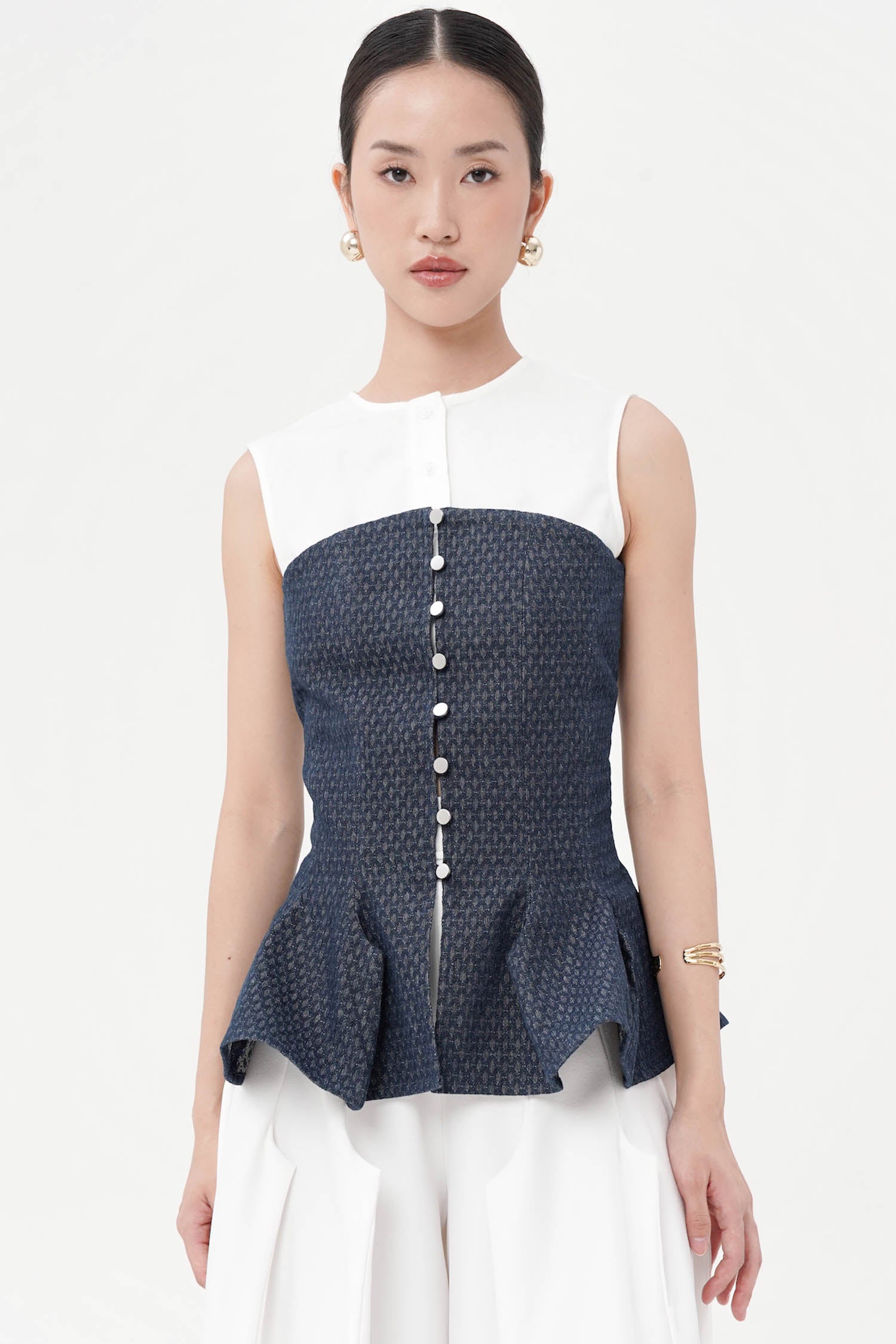 Andersson Top In White Denim Blue