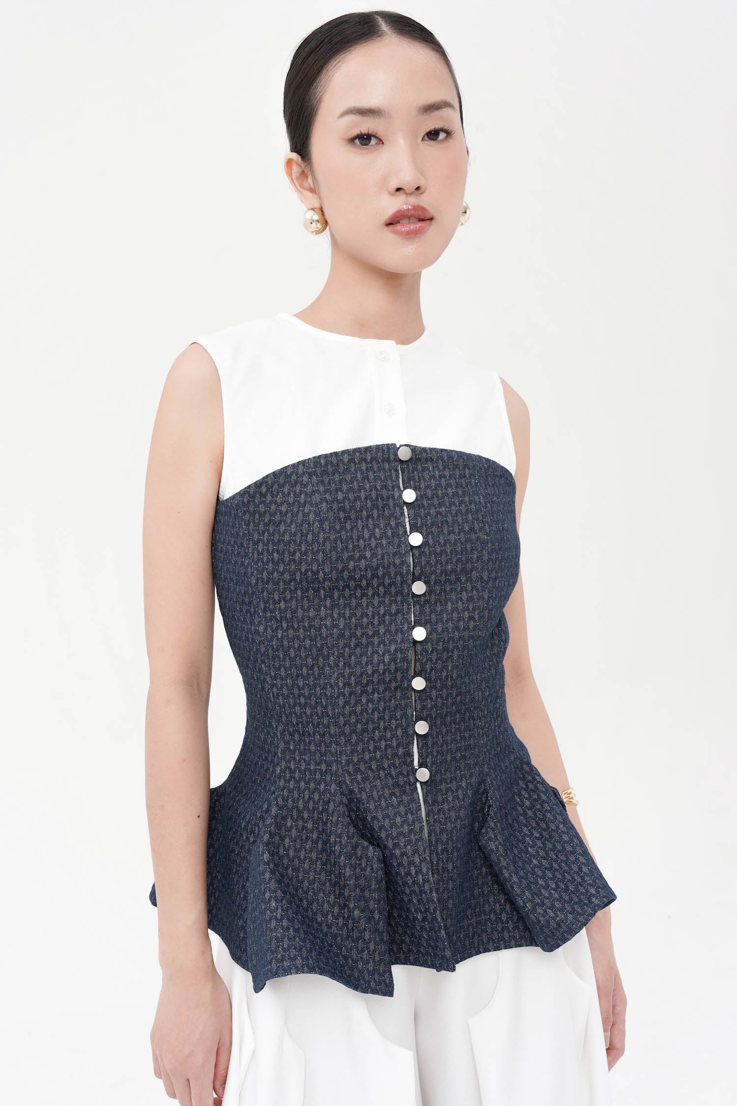 Andersson Top In White Denim Blue