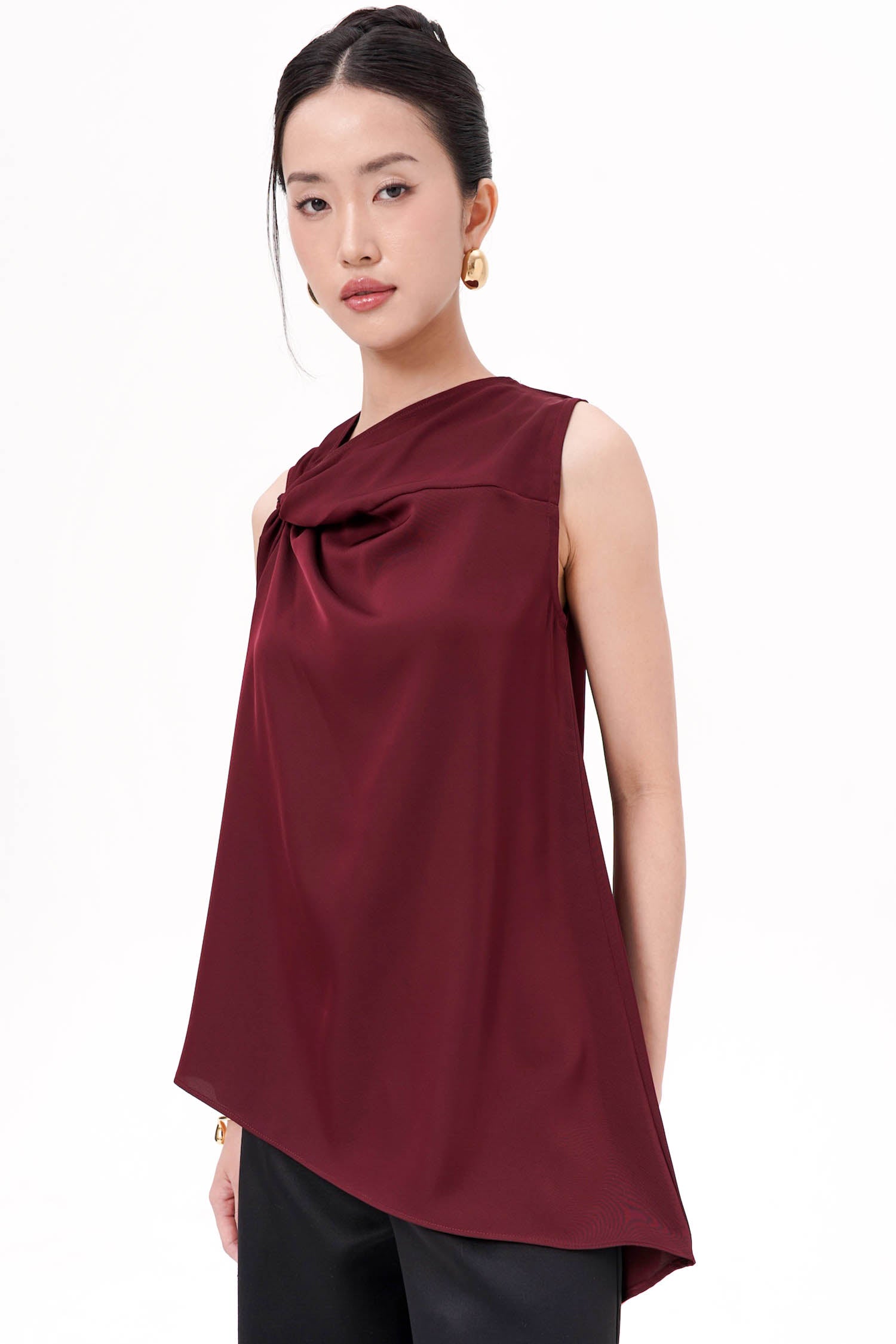 Nedrik Asymmetric Drape Top In Burgundy