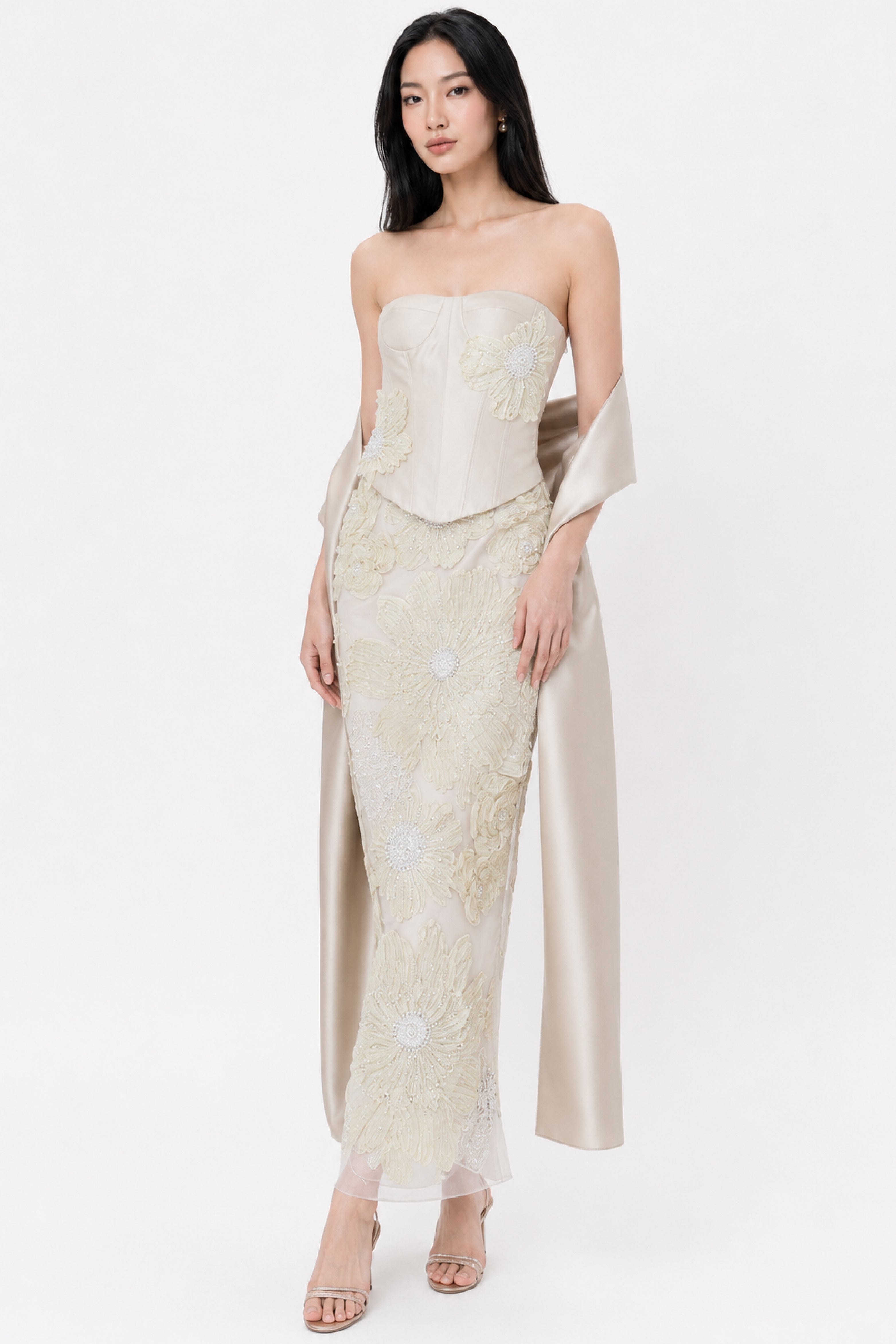 Yolla Set With Scarf In Nude