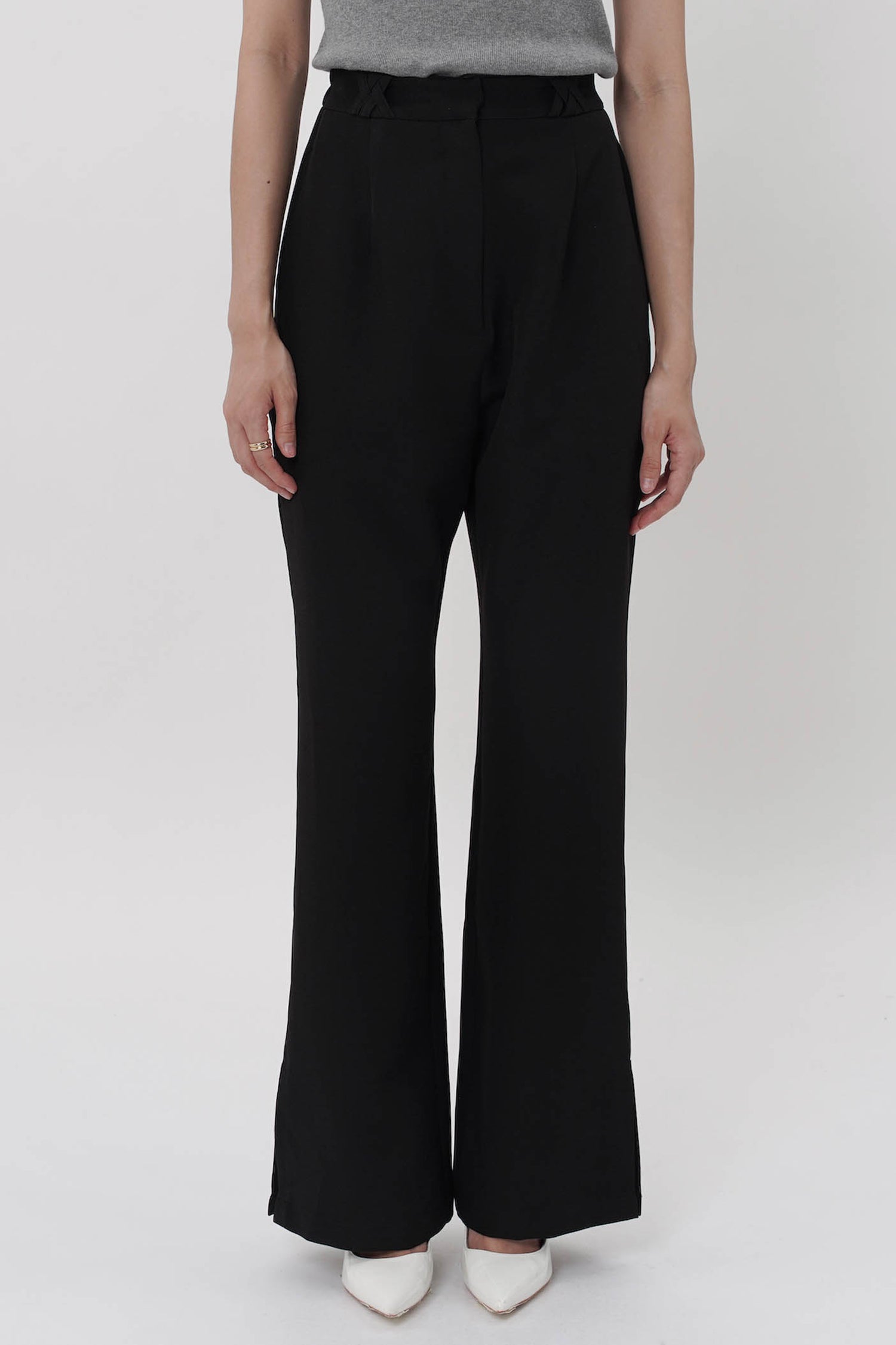 Nuo Trousers In Black