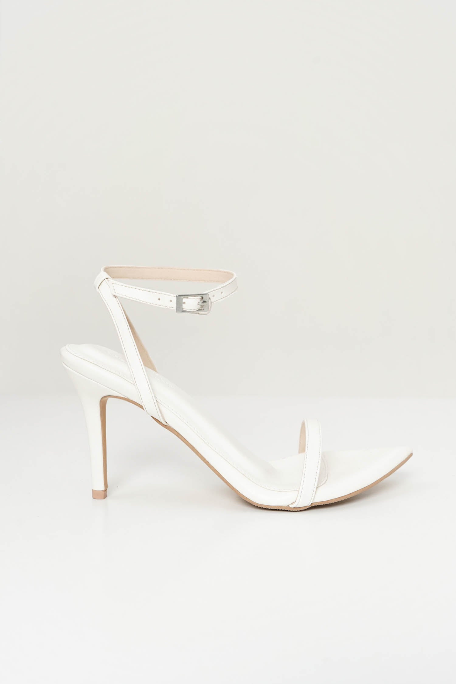 Lisa Heels In White