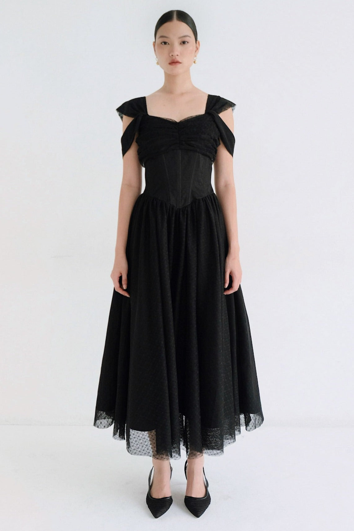 Hela Dress in Black