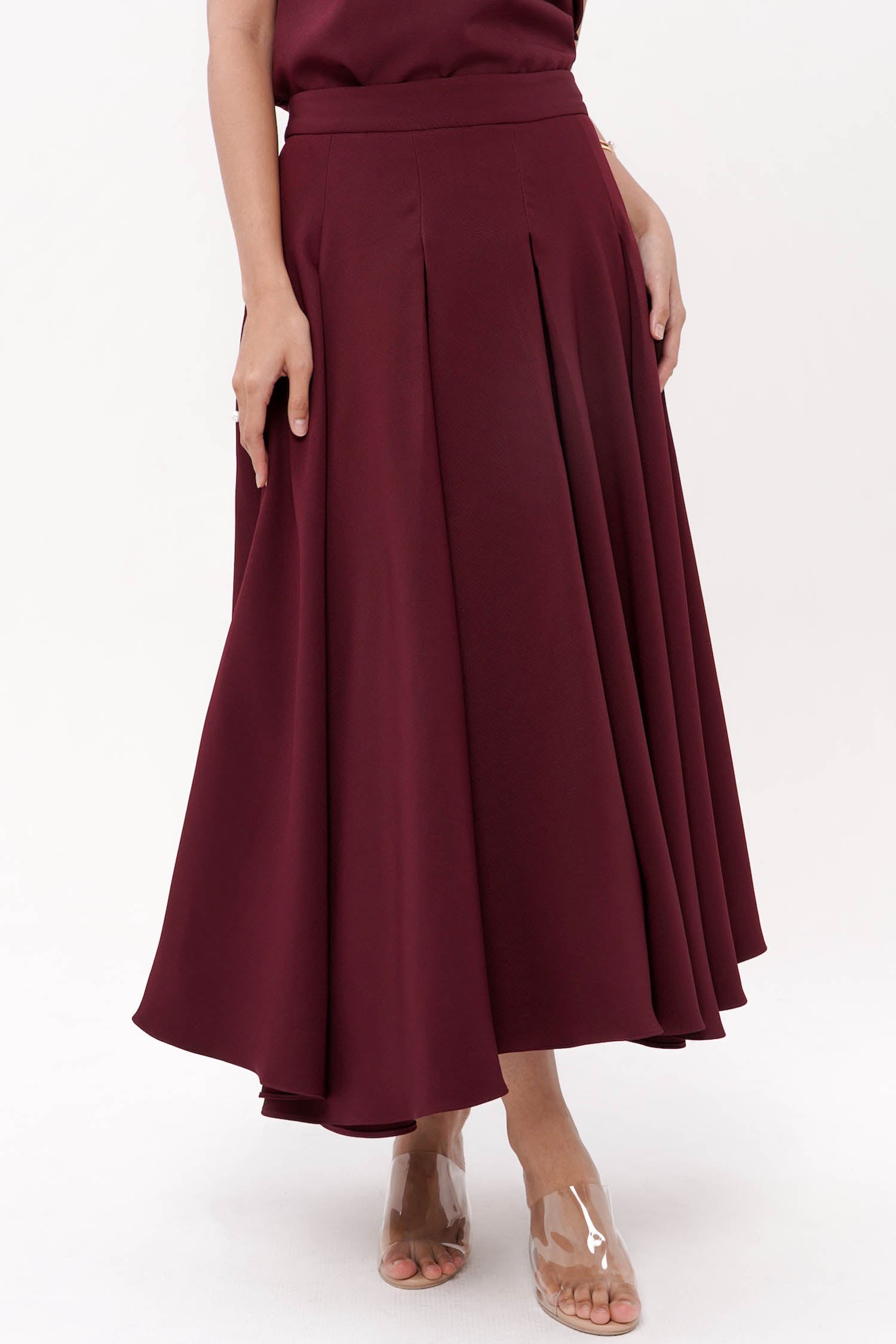 Kenly Midi Skirt In Burgundy