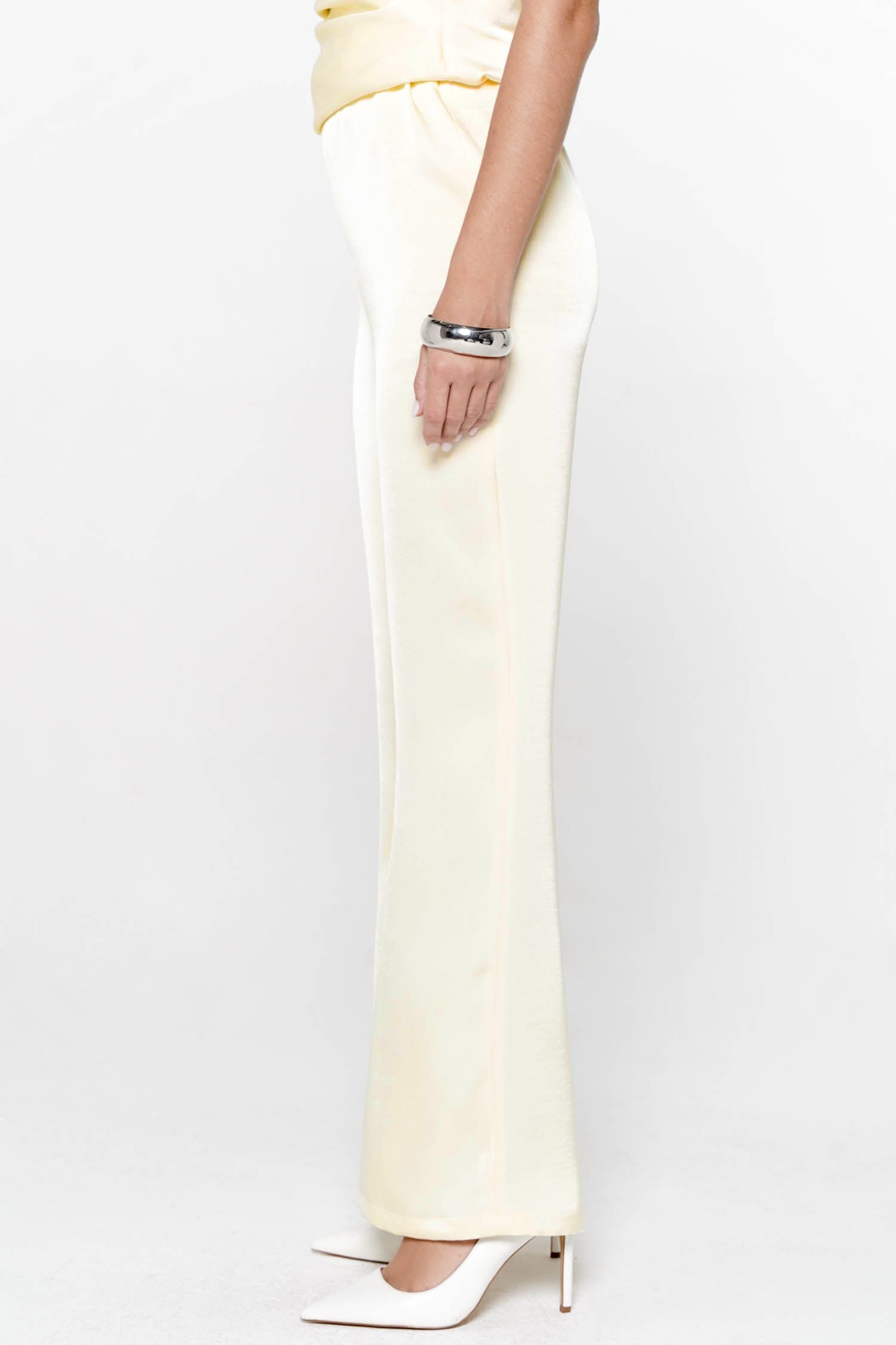 Serena Satin Pants In Butter