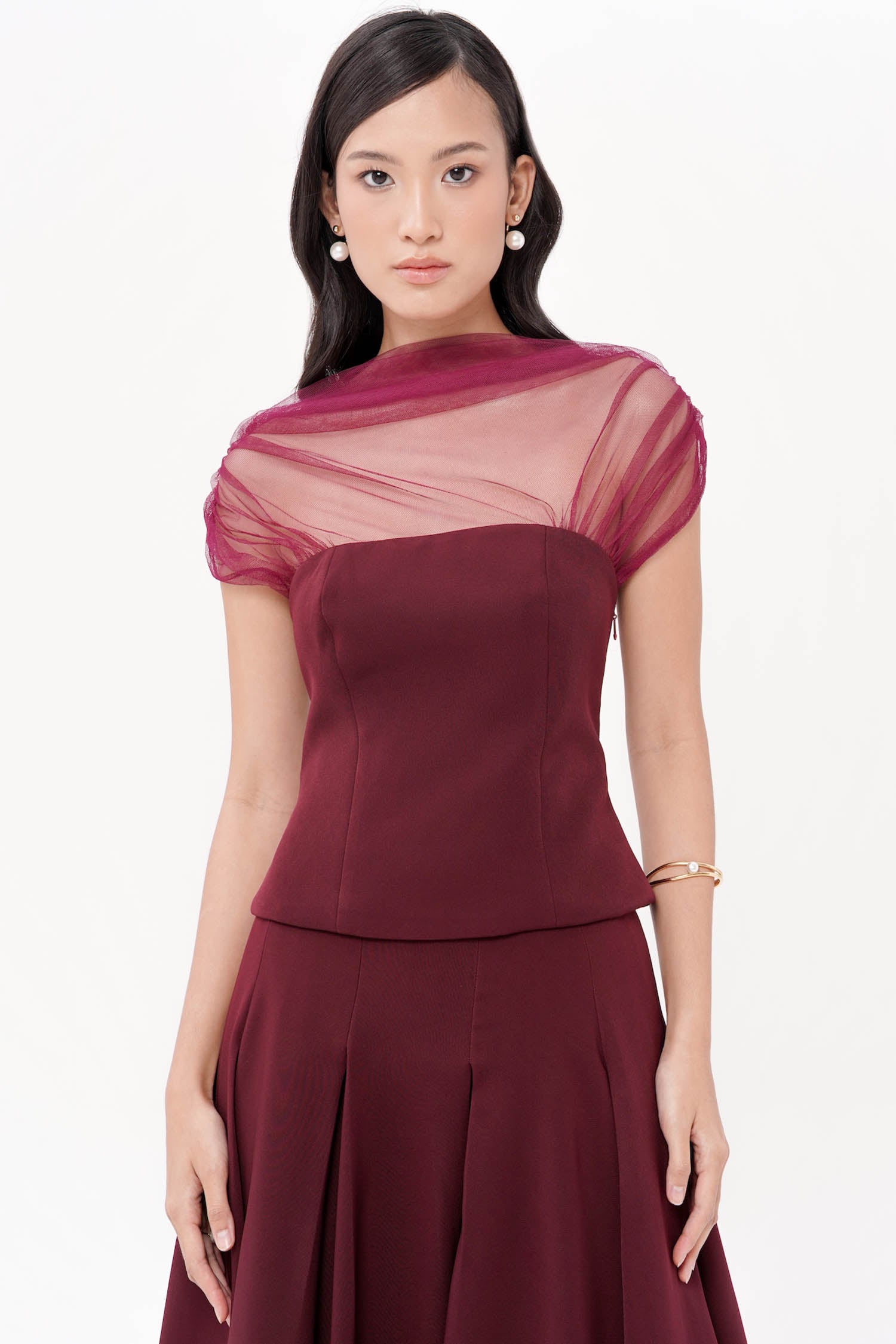 Amelle Mix Tulle Top In Burgundy