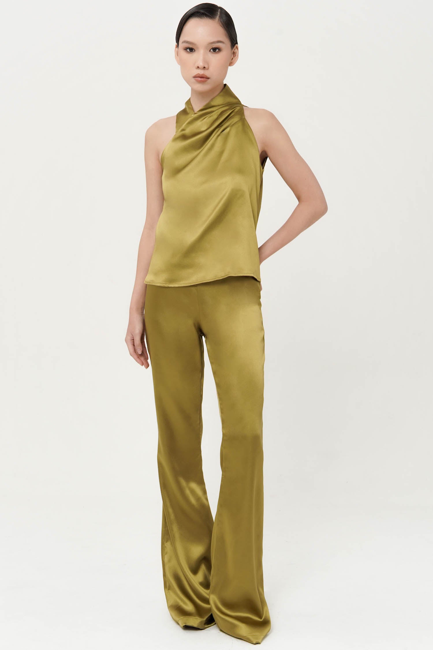 Justine Straight Pants in Olive
