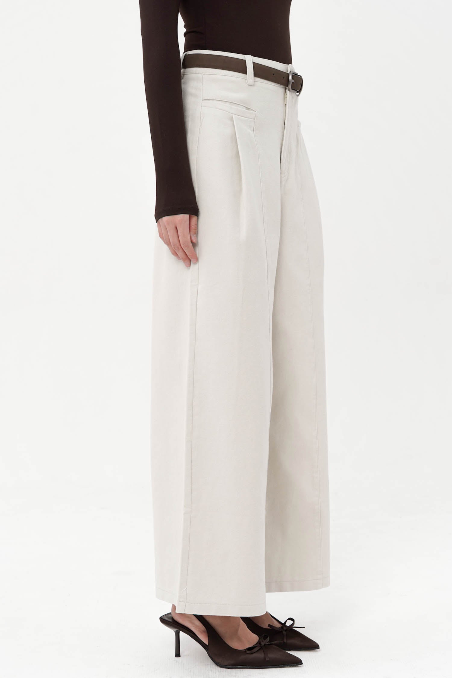 Koen Belted Trousers In Creme