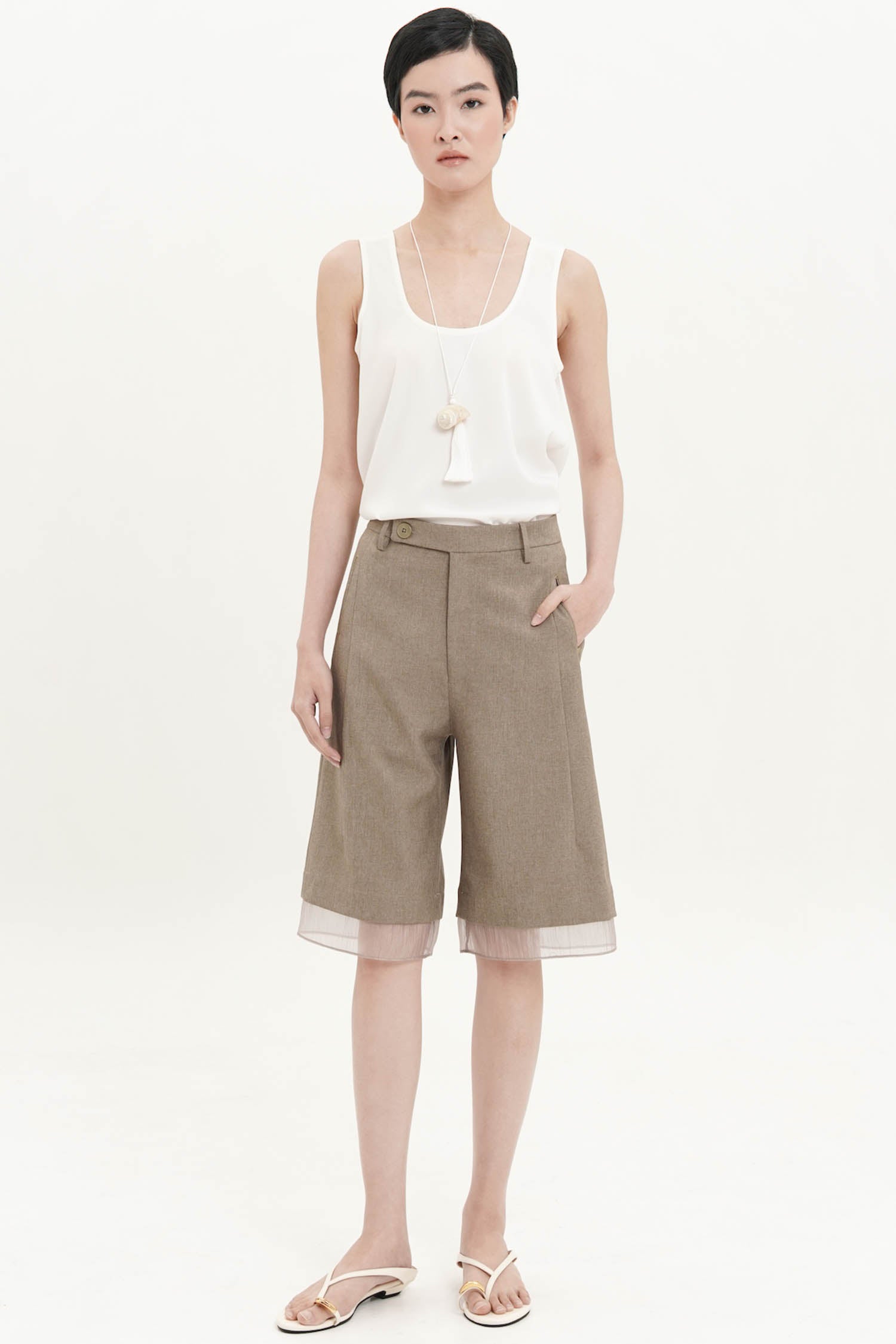 Crete Bermuda Pants In Ash Brown