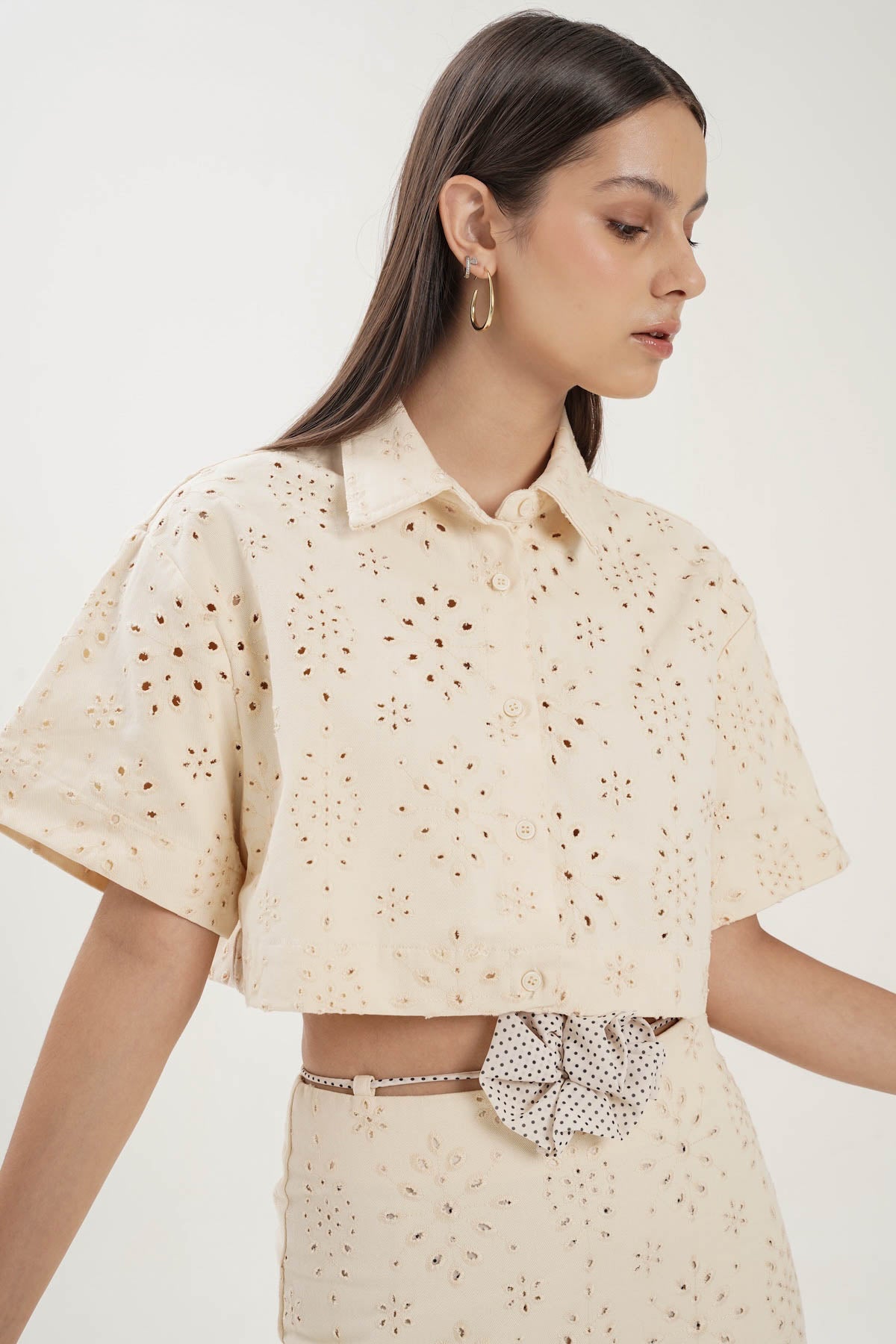 Iora Embroidered Crop Top In Yellow