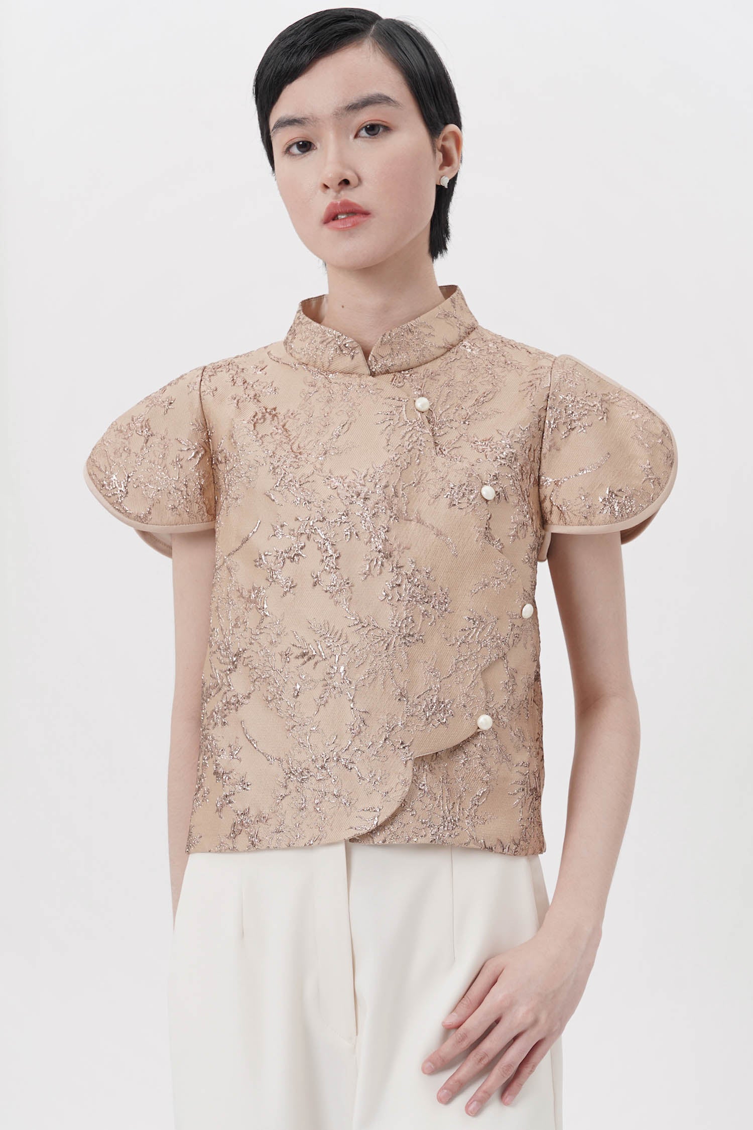 Shi Yun Top In Gold