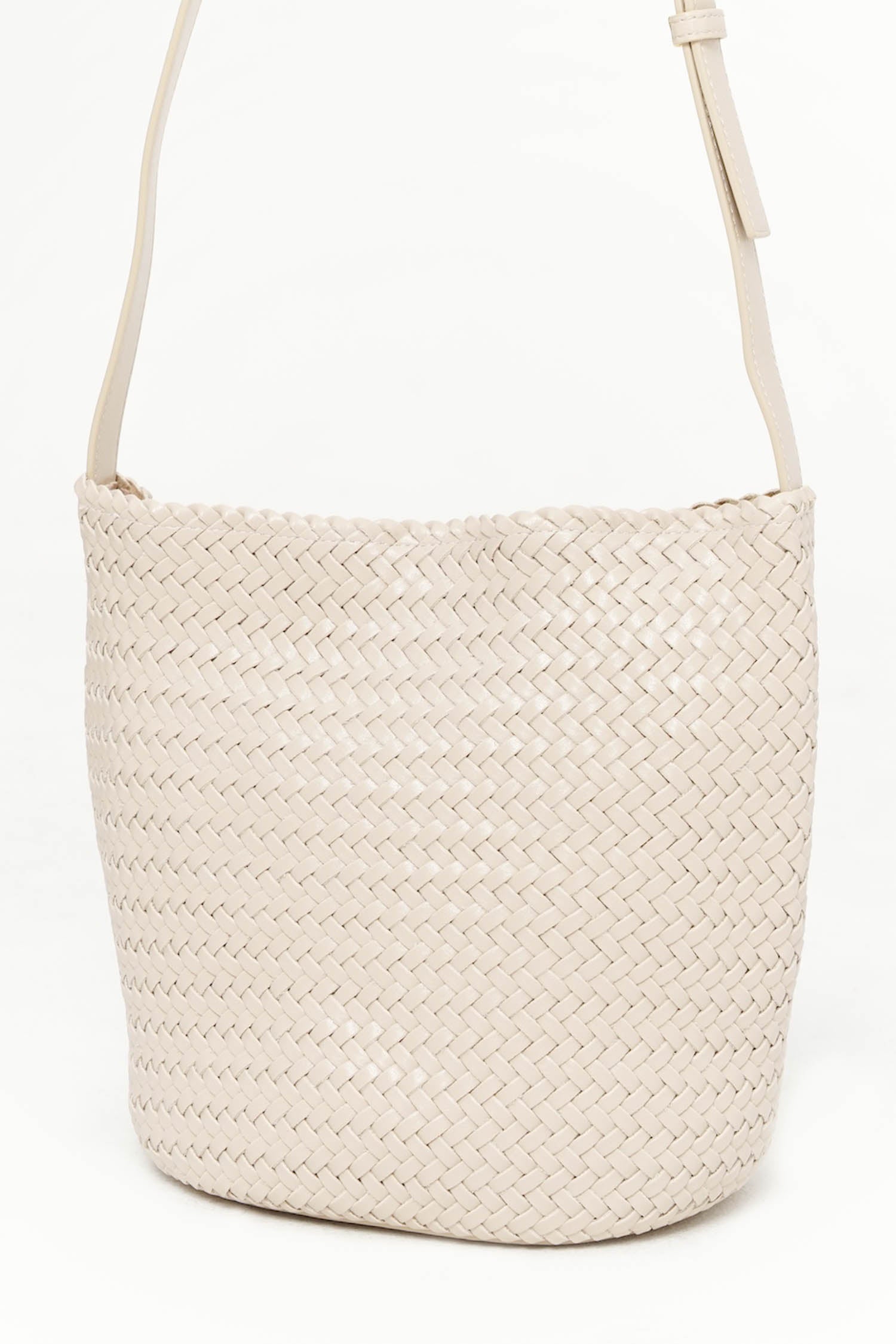 Bevel Bucket Bag In Light Nude