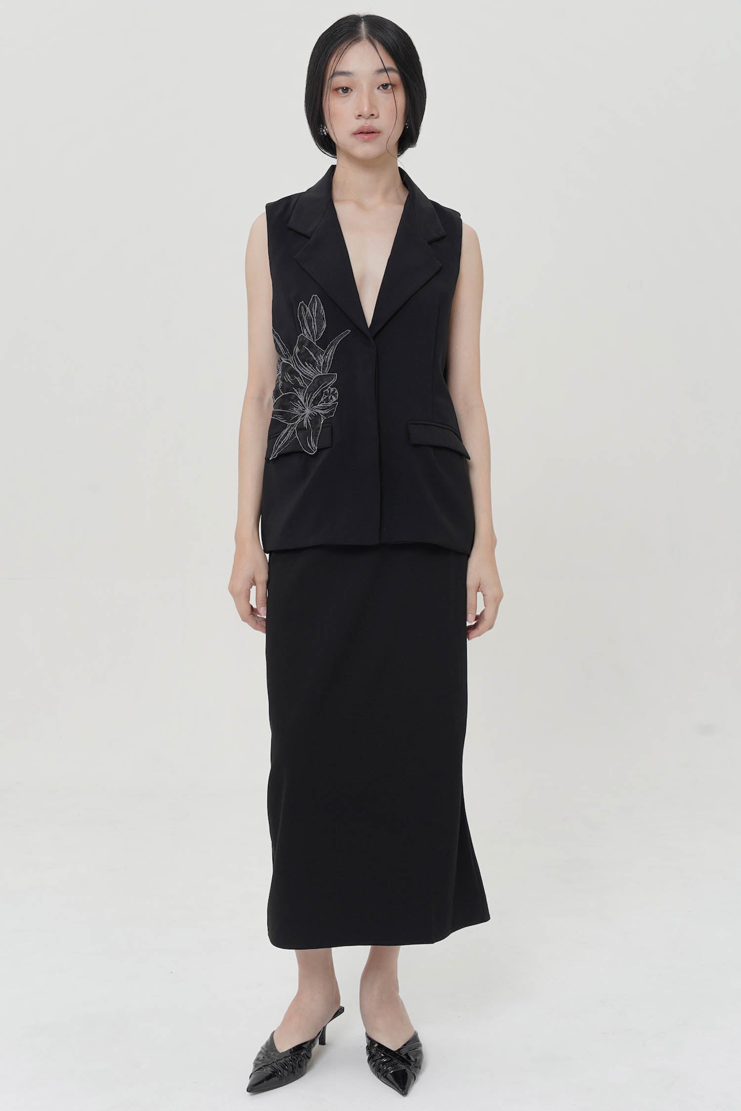 Arlott Vest In Black Flora