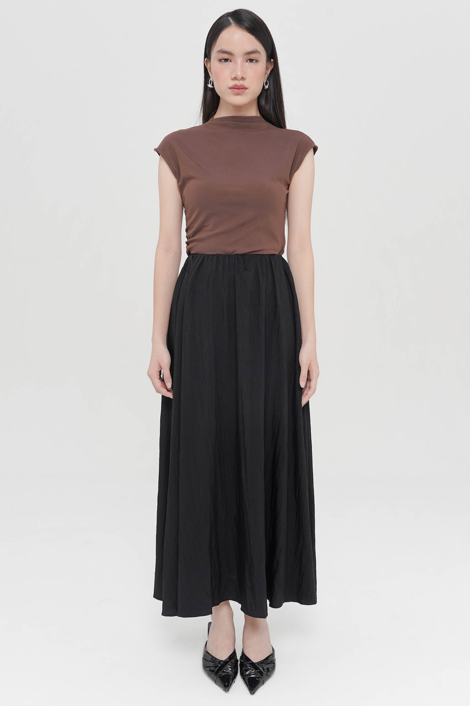 Nawon Midi Skirt In Black