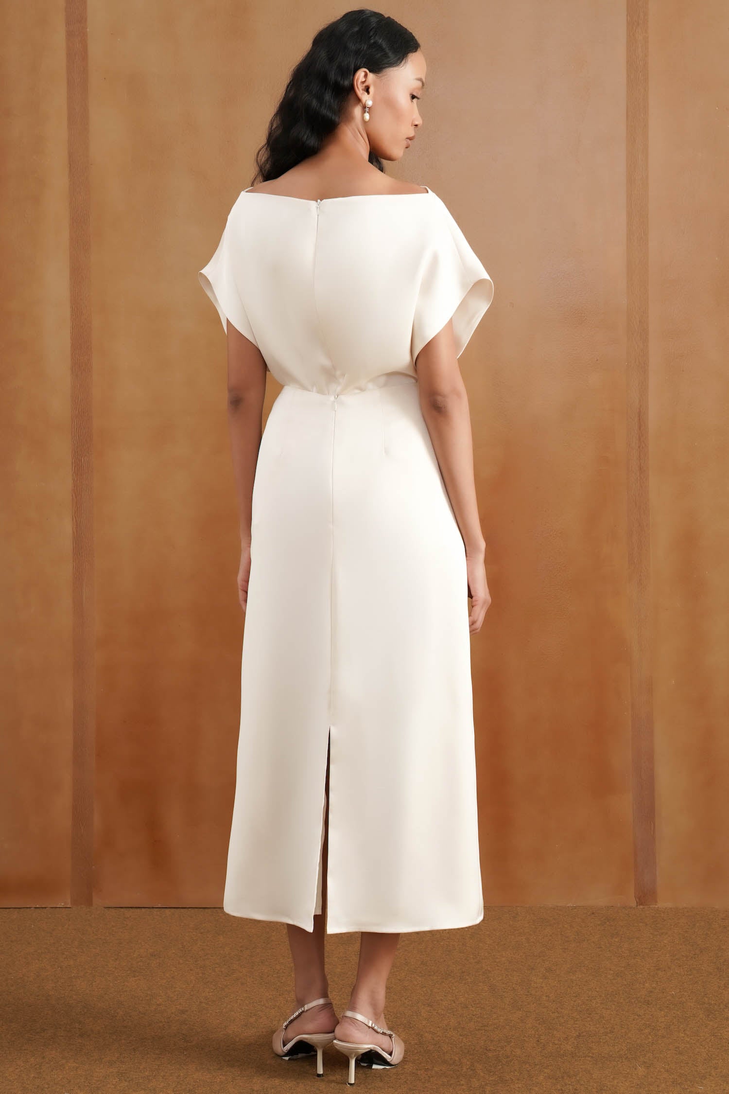 Solara Midi Skirt In Porcelain