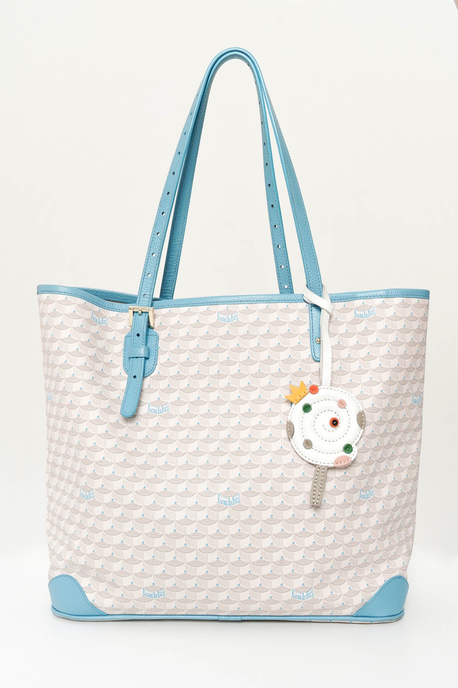 Princess Pop Swirl Leather Charm In White