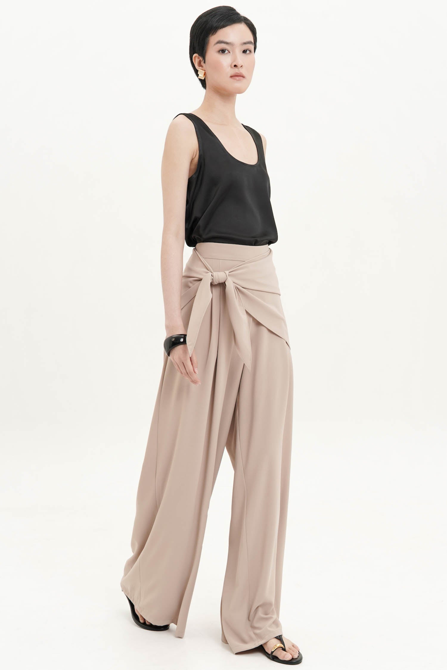 Verra Trousers In Khaki (Extra Shawl Wrap)
