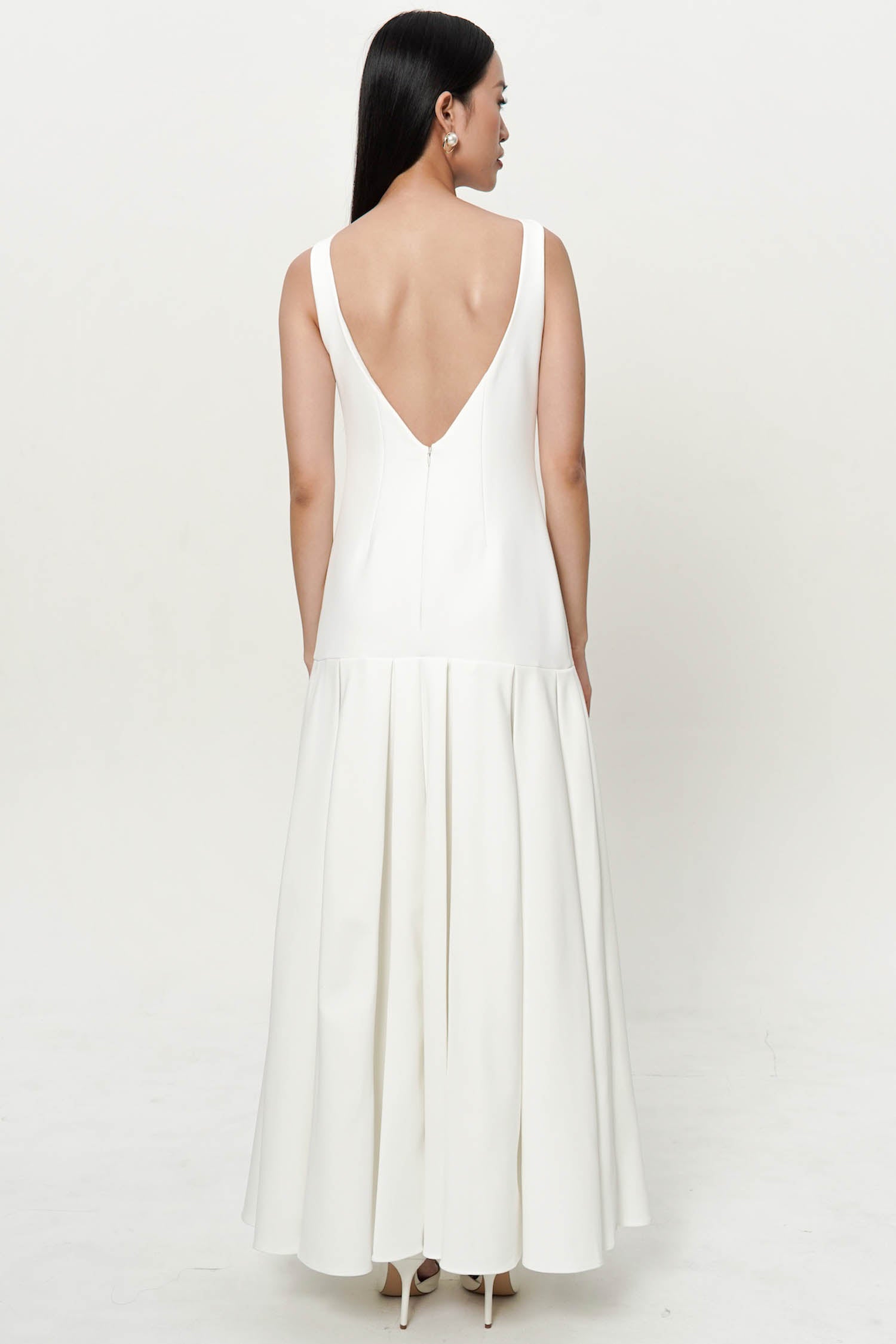 Ottilie Backless Maxi Dress In Broken White