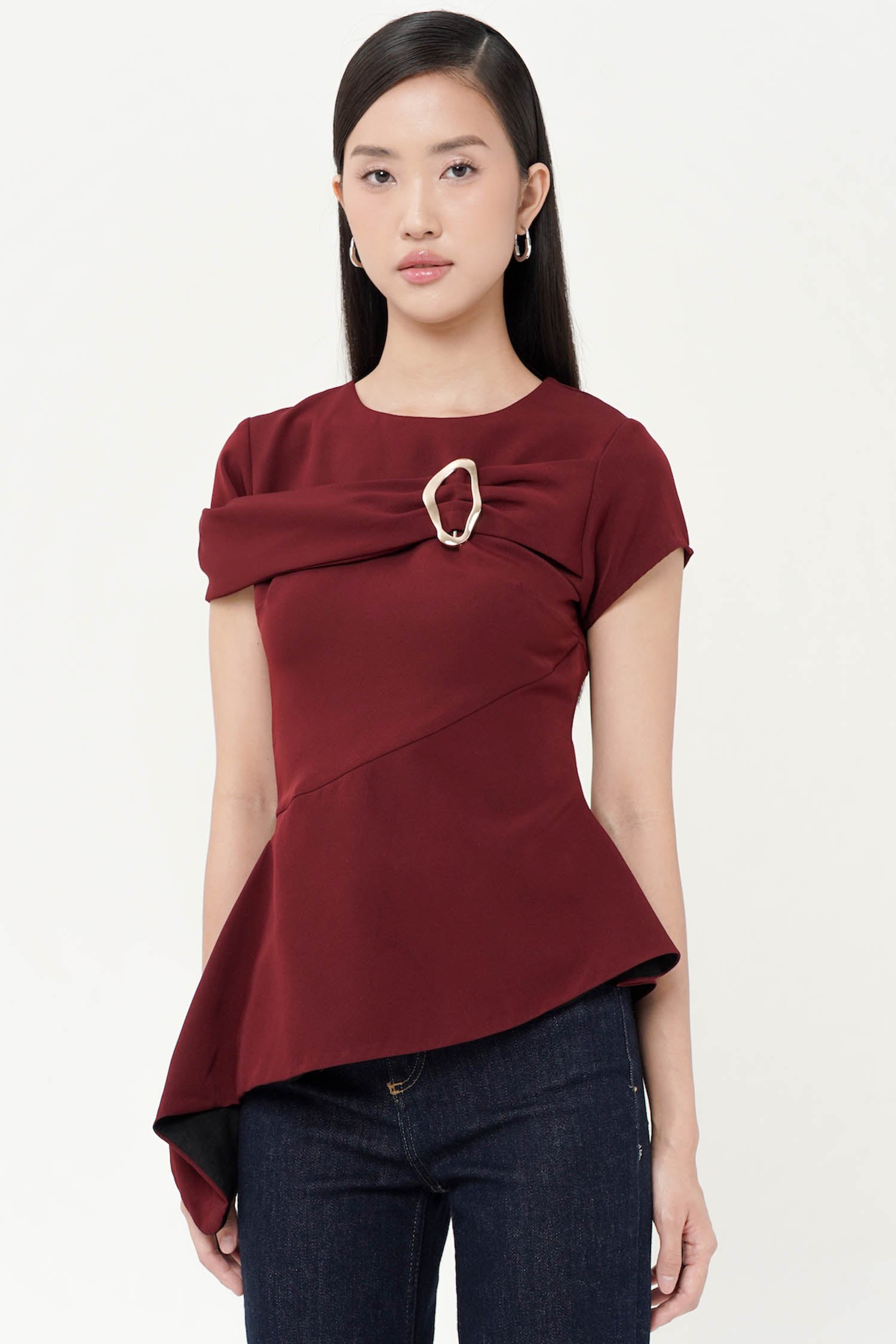 Nino Asymmetric Brooch Top In Maroon