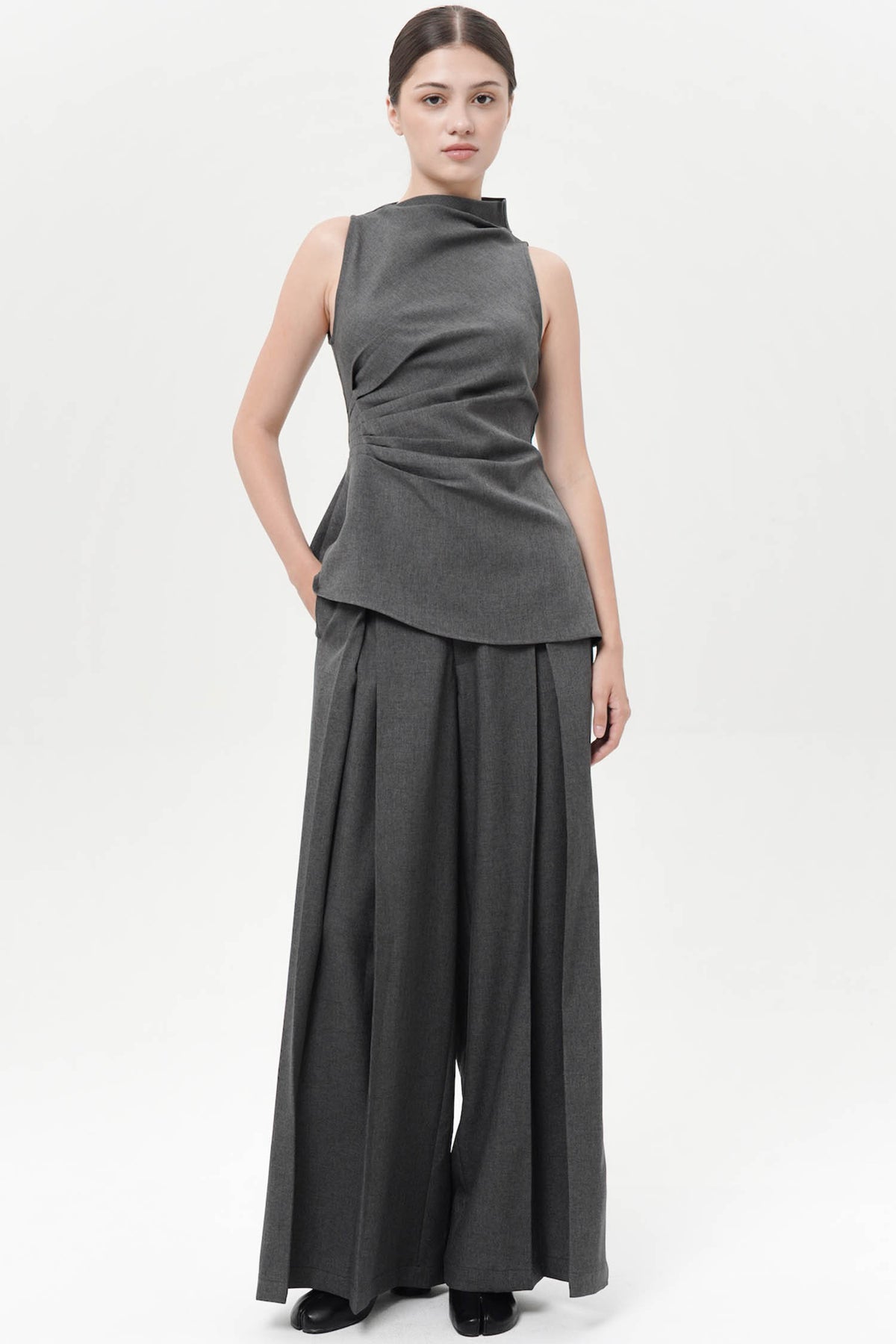 Vailla Cinched Top In Ash Grey