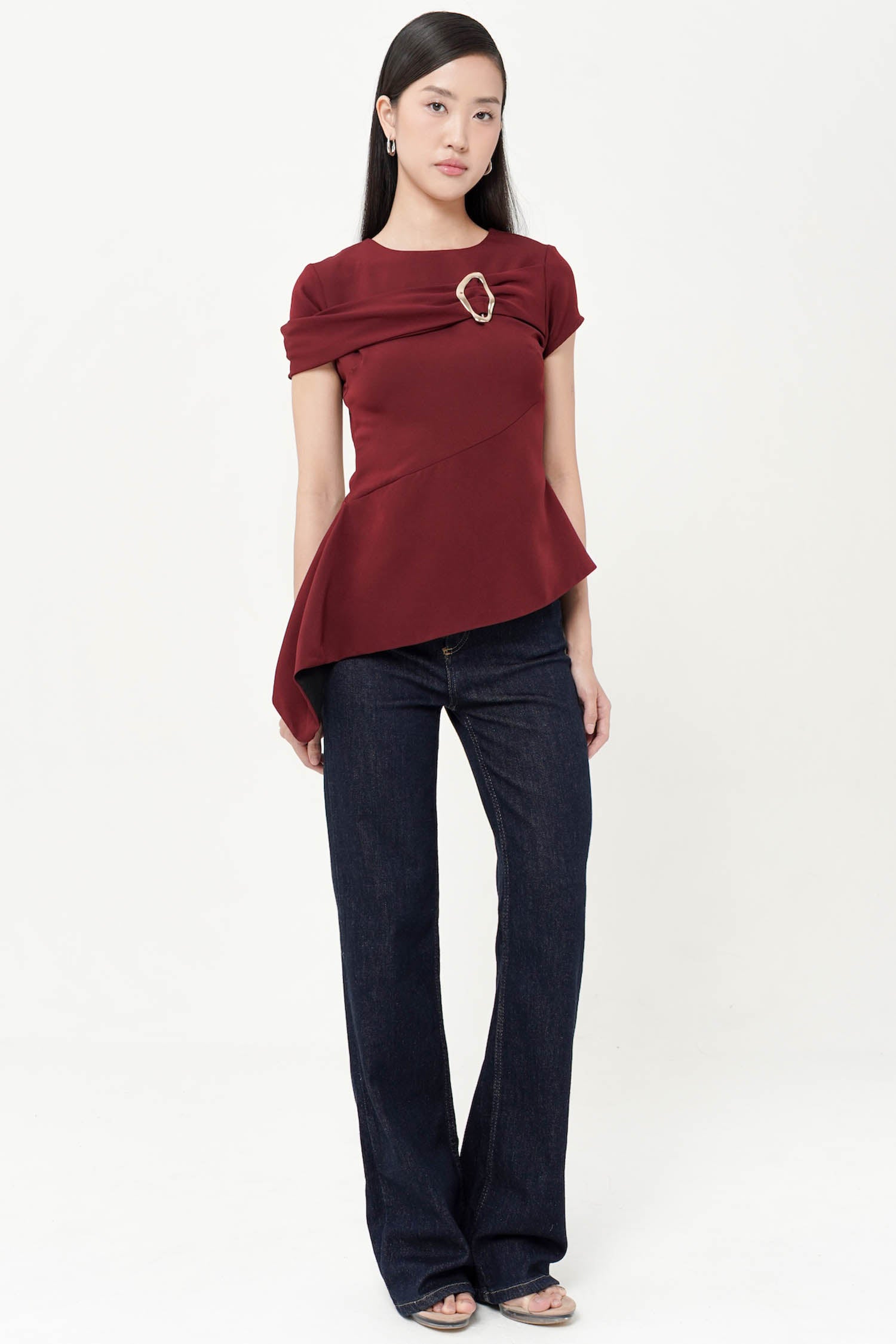 Nino Asymmetric Brooch Top In Maroon