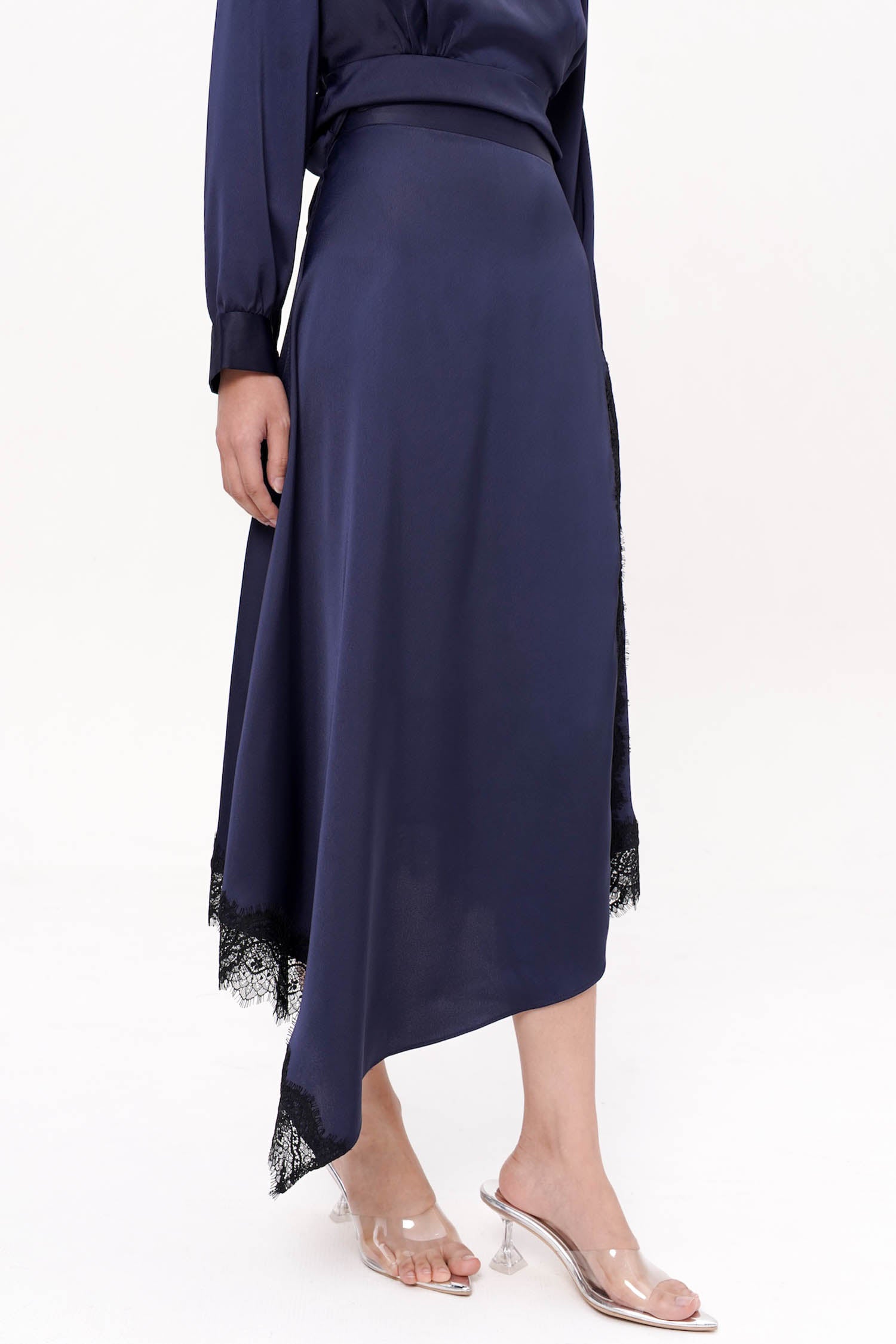 Lenai Maxi Lace Skirt In Navy