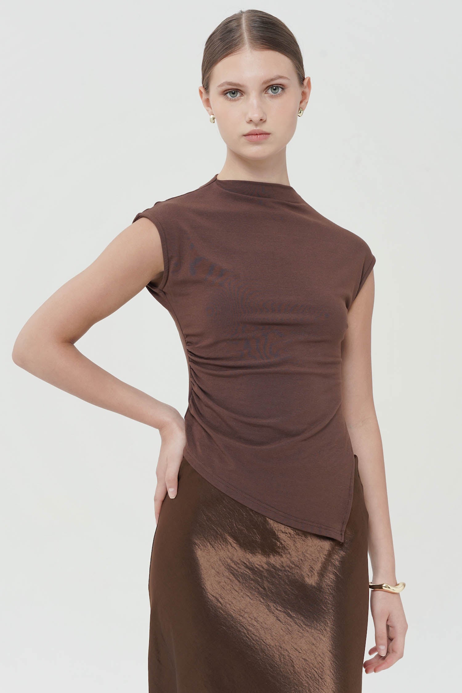 Idra Ruched Top In Brown