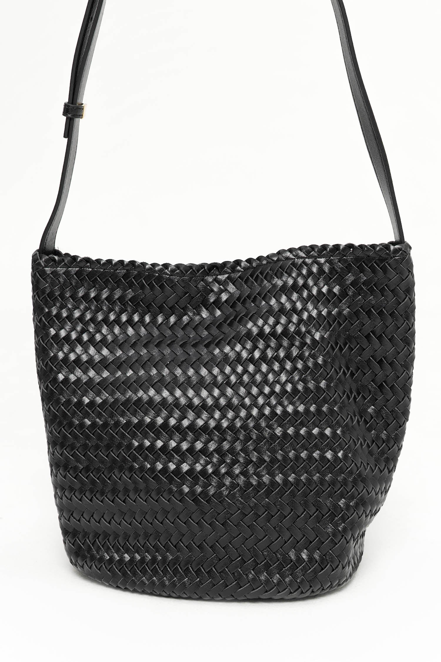 Bevel Bucket Bag In Black
