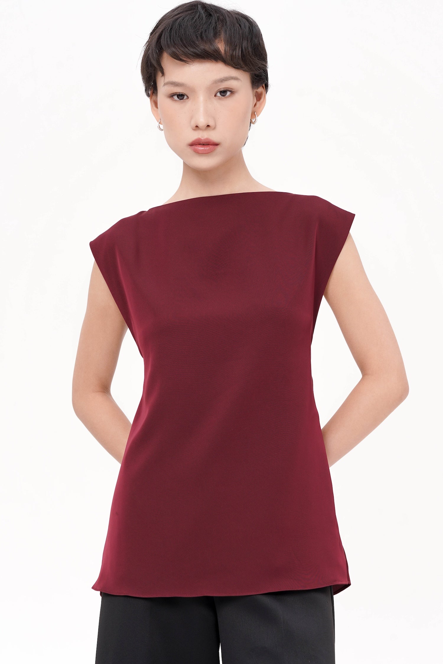 Ailsa Twist Back Top In Wine