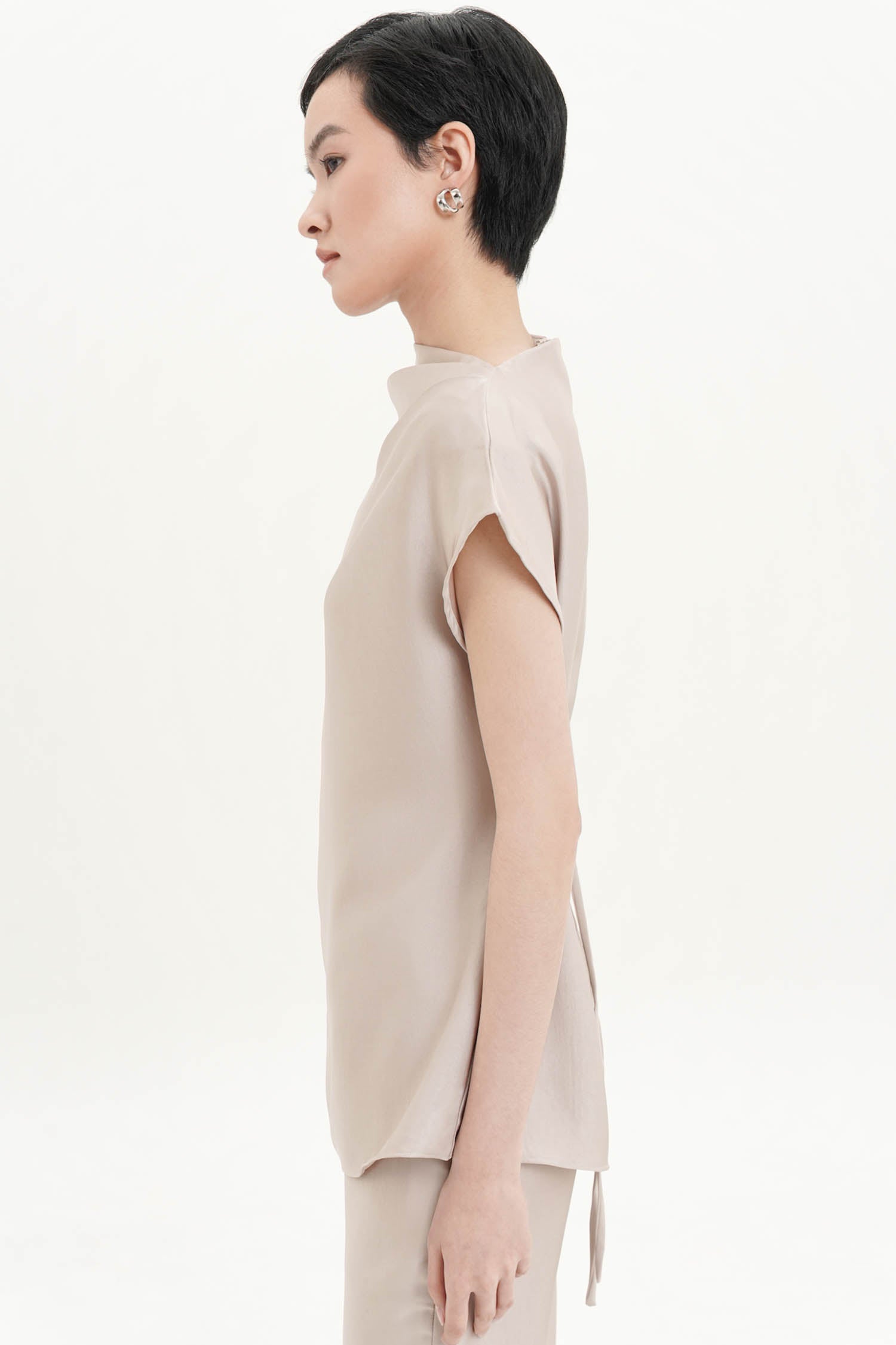 Salomi Drape Blouse In Etoupe