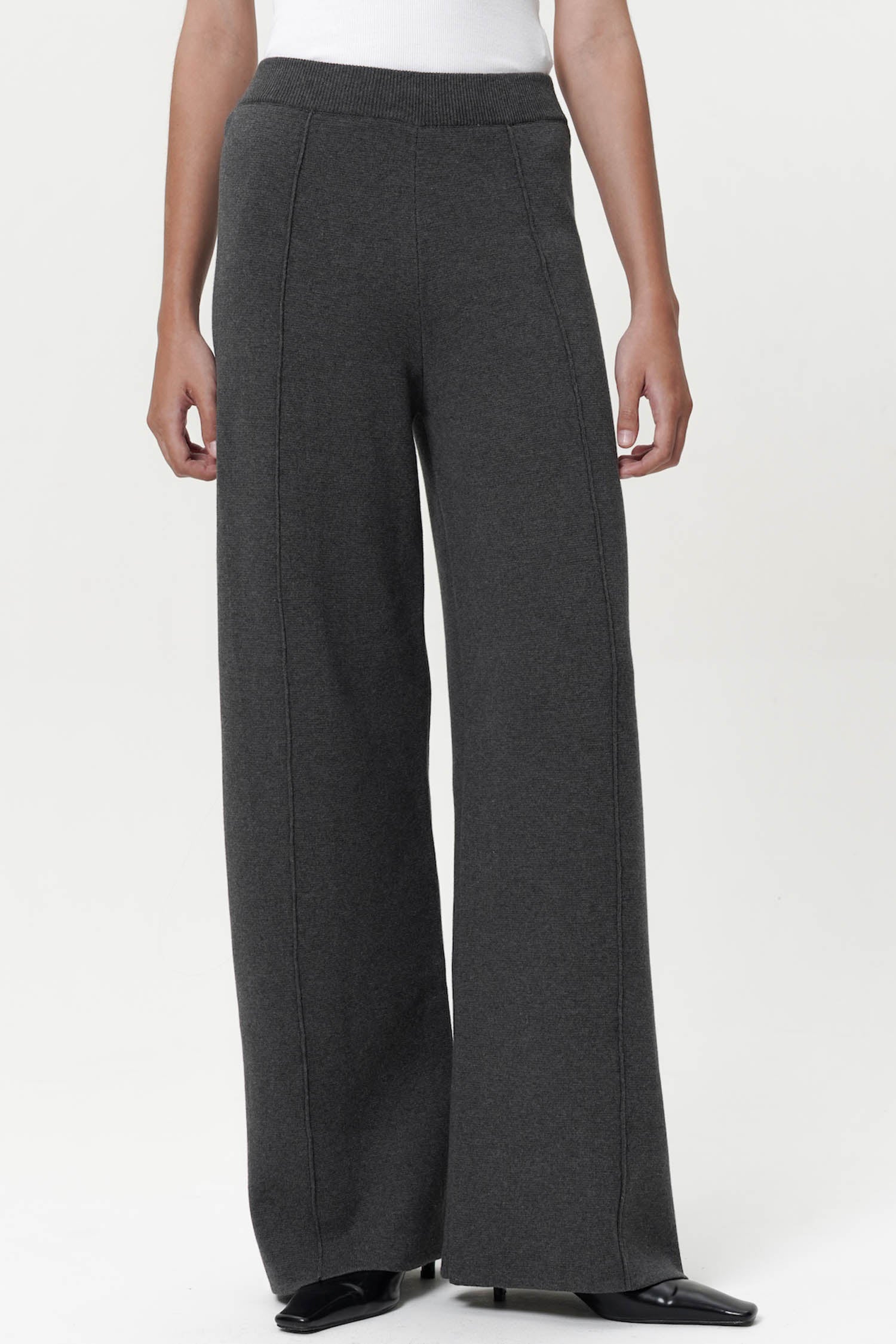 Bryn Knit Trousers In Dark Grey