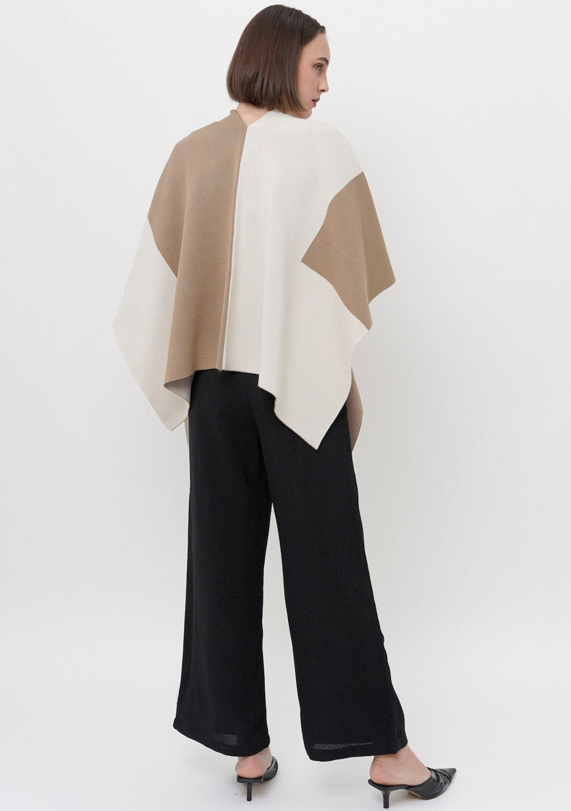 Norris Cape Colorblock In Camel (1 LEFT)