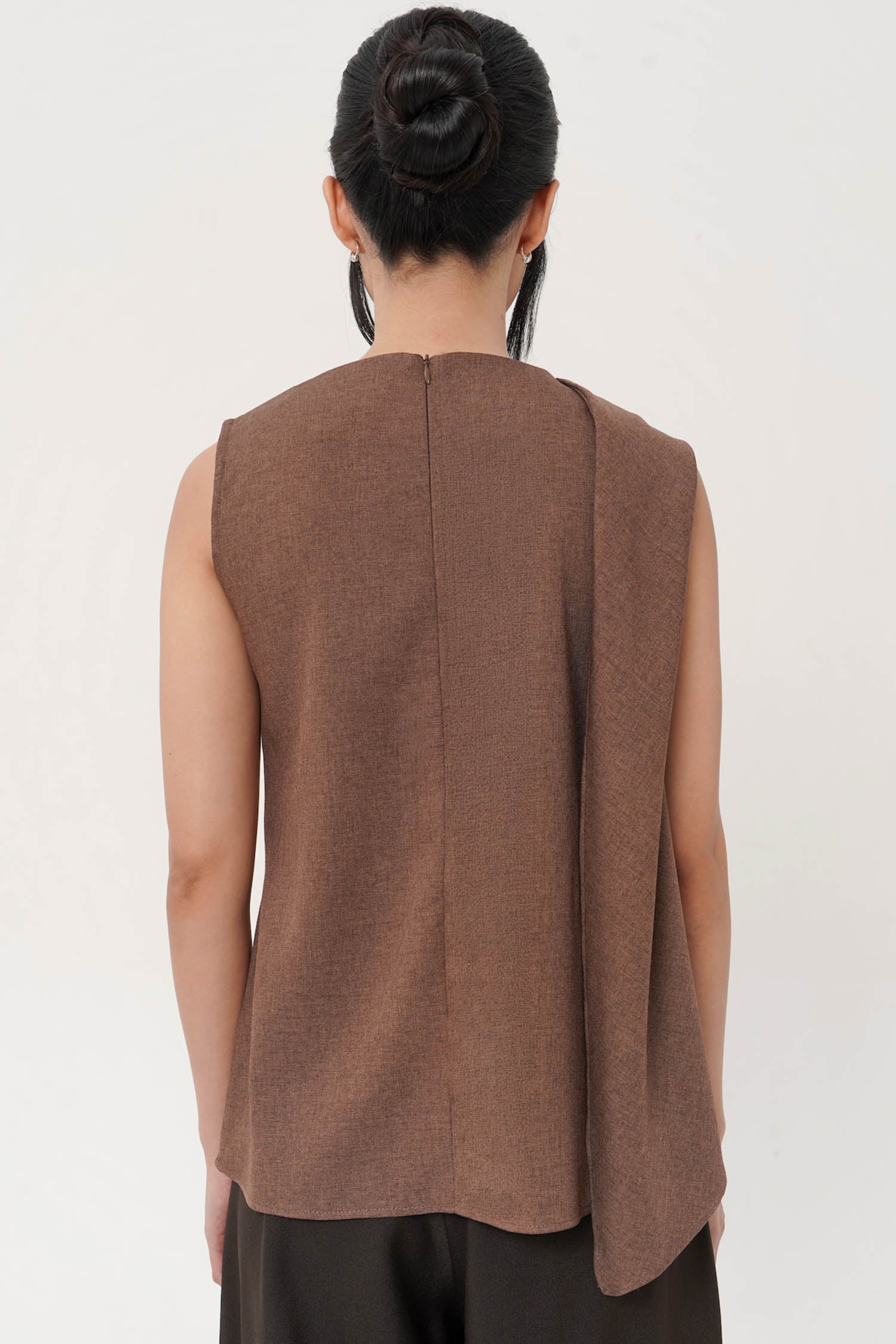 Oaken Drape Top In Brown
