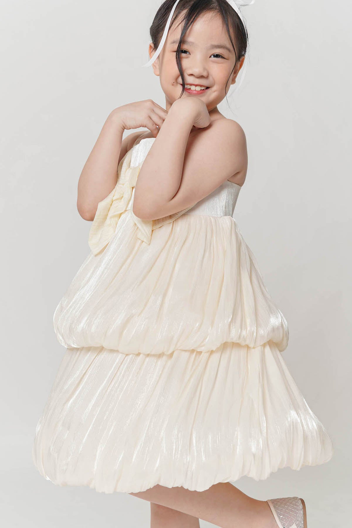Greta Balloon Bow Dress In Creme