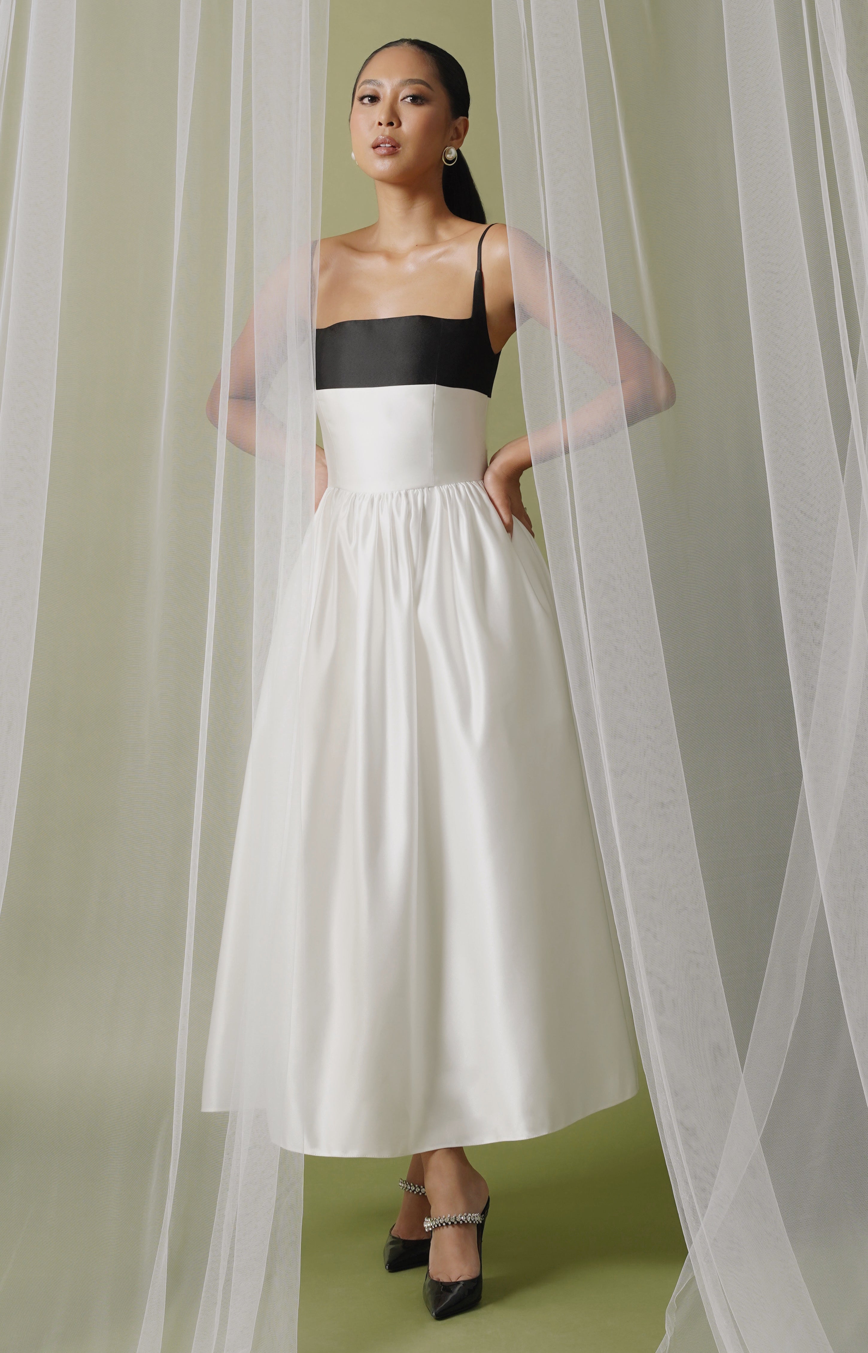 Twentyone Dress In Black White
