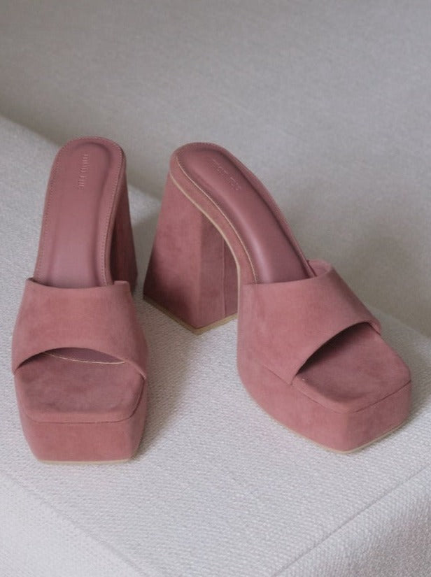 Giant Heels Suede Pink