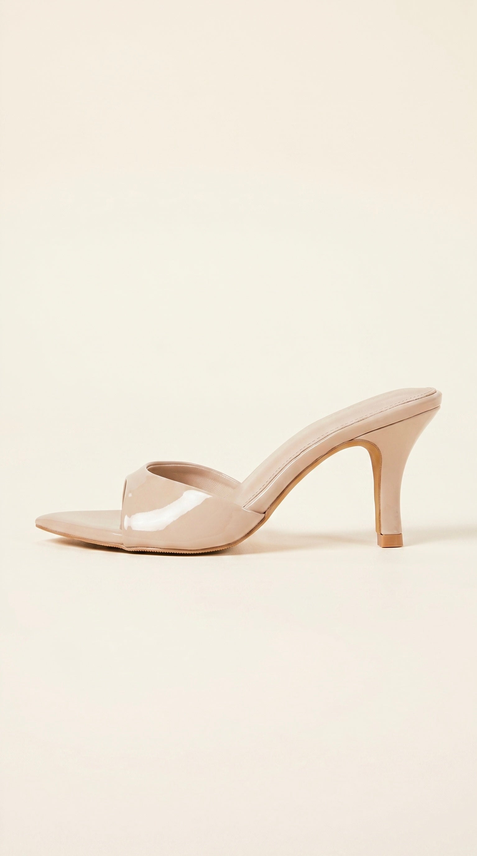 On-Point Glossy Heels in Nude 7cm