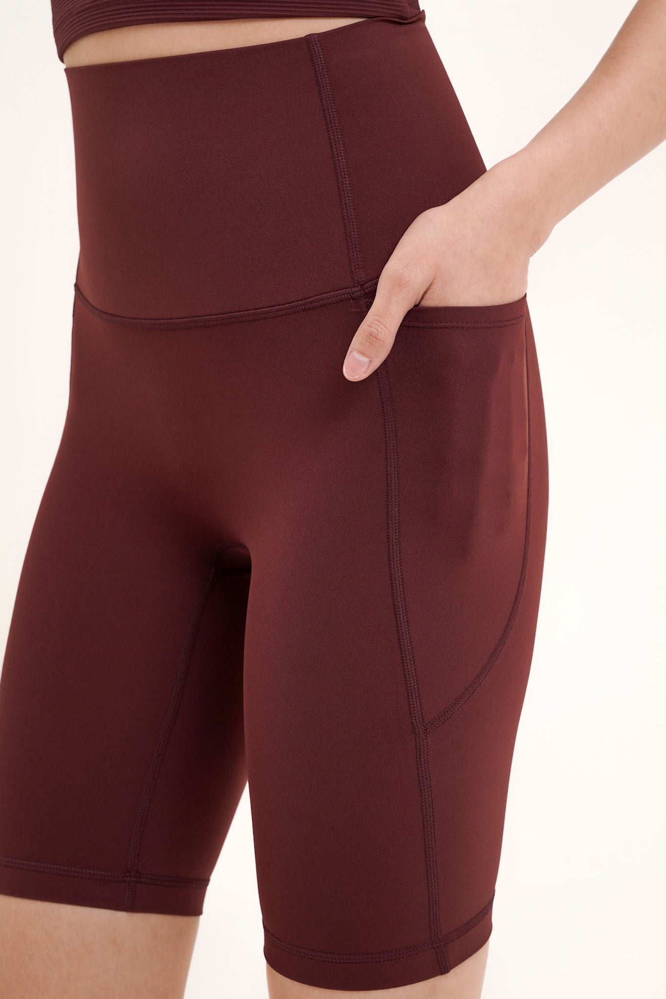 Energy Biker Shorts in Burgundy Wine